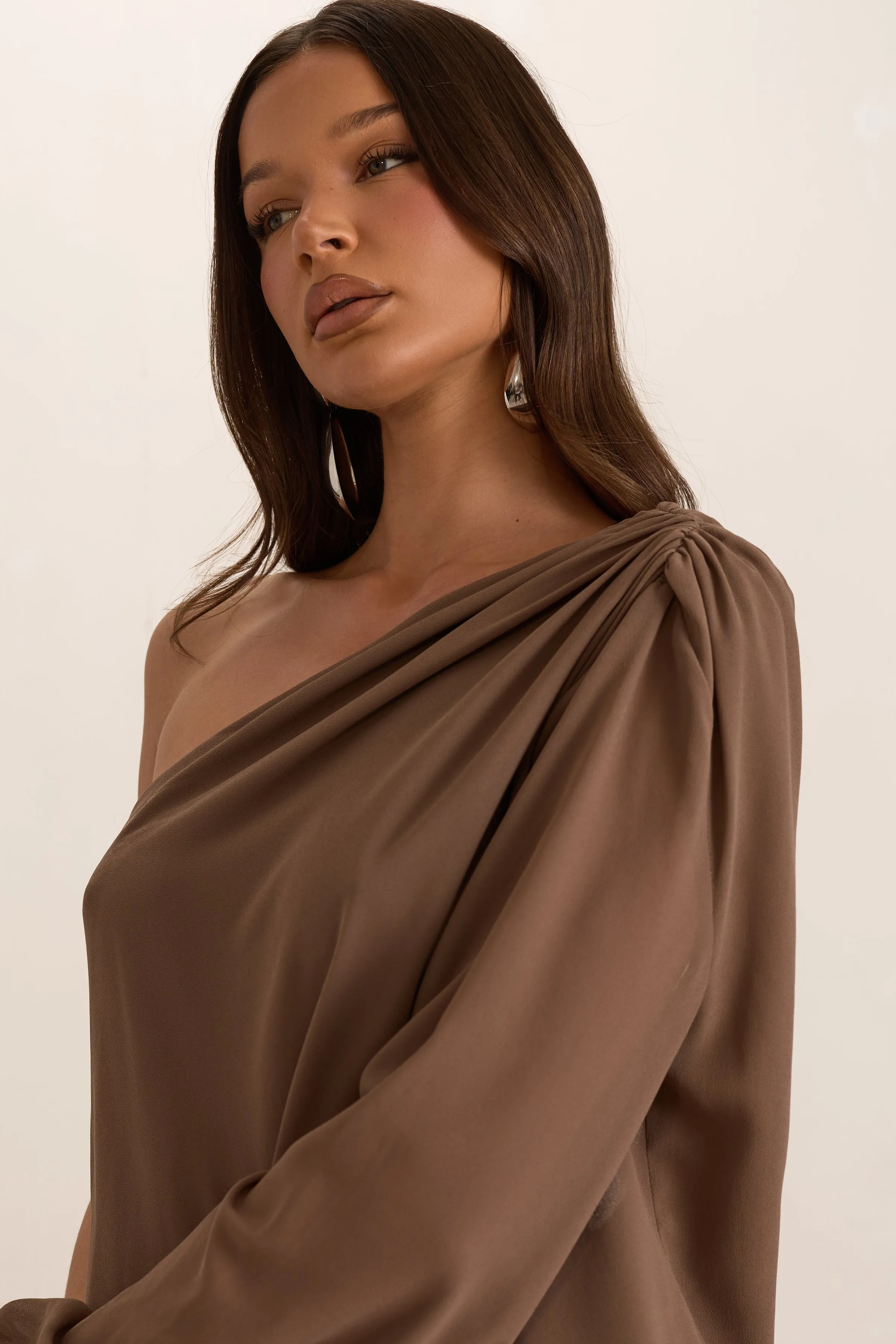 Brown Chiffon Open Back Ruched Puff Ball Mini Dress sold by Missy Empire product image thumbnail 4