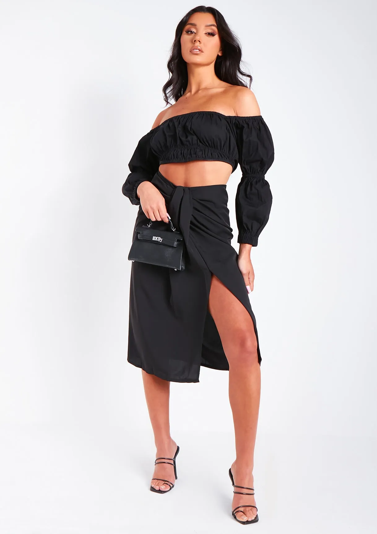 Layah Black Woven Puff Sleeve Bardot Top sold by Missy Empire product image thumbnail 5