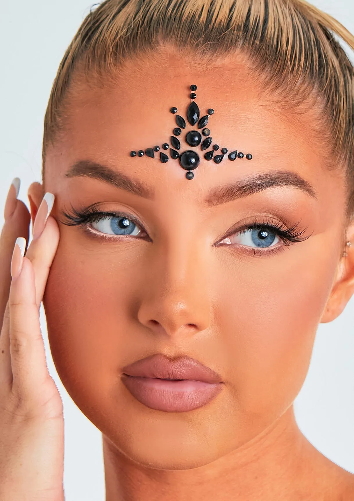 Saira Black Stick On Face Jewels sold by Missy Empire product image thumbnail 3