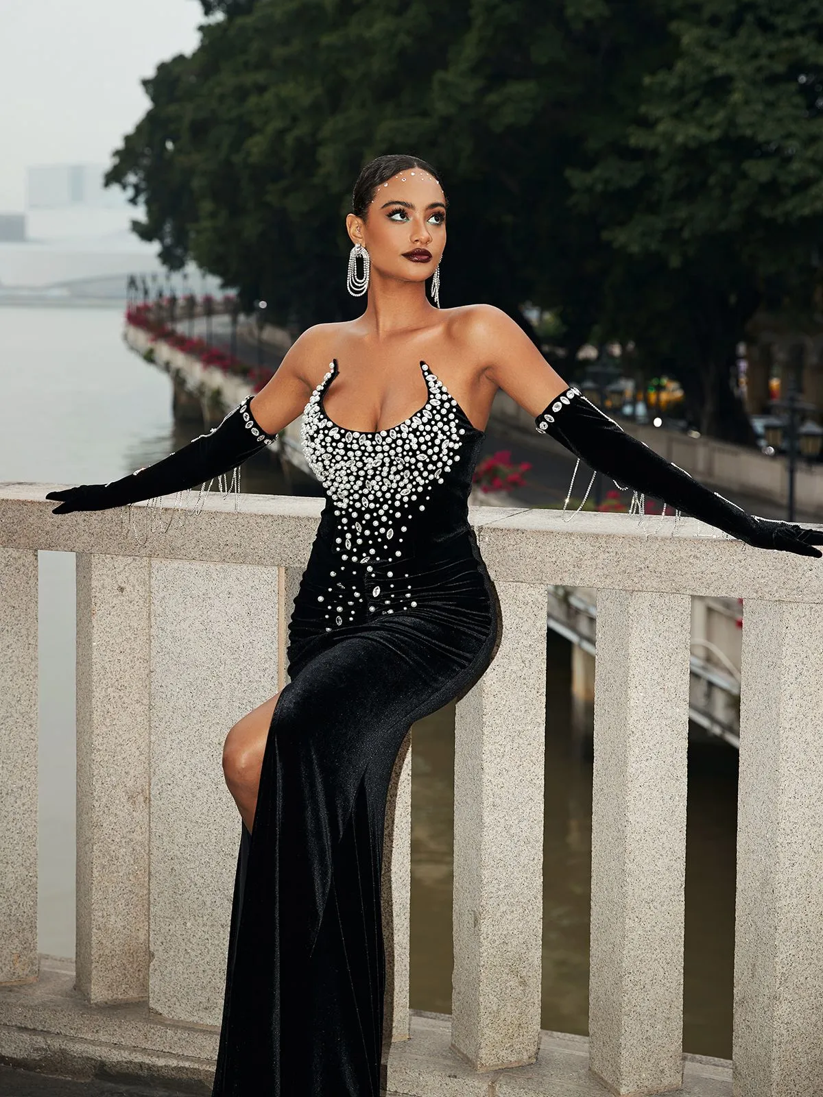 Zev Strapless Rhinestone Velvet Dress With Gloves sold by Mew Mews product image thumbnail 4