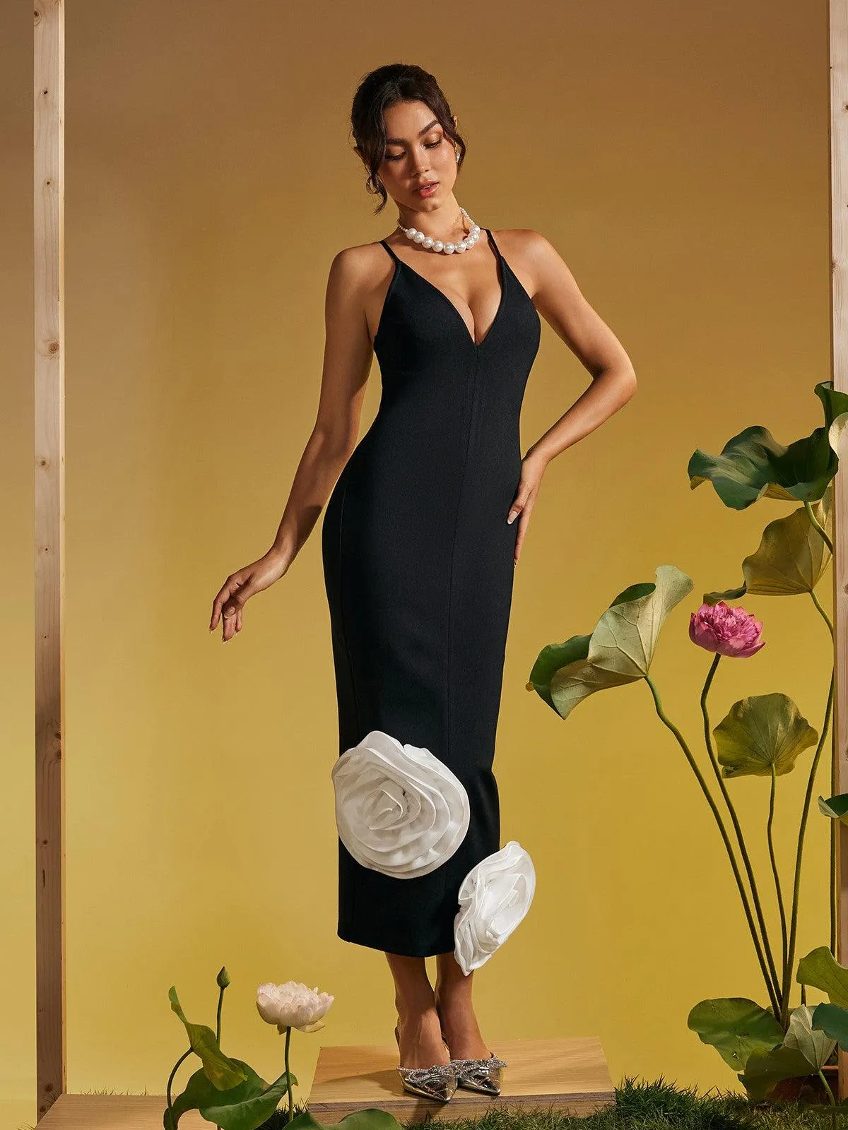 Elihu Spaghetti Flower Bandage Midi Dress sold by Mew Mews product image thumbnail 2
