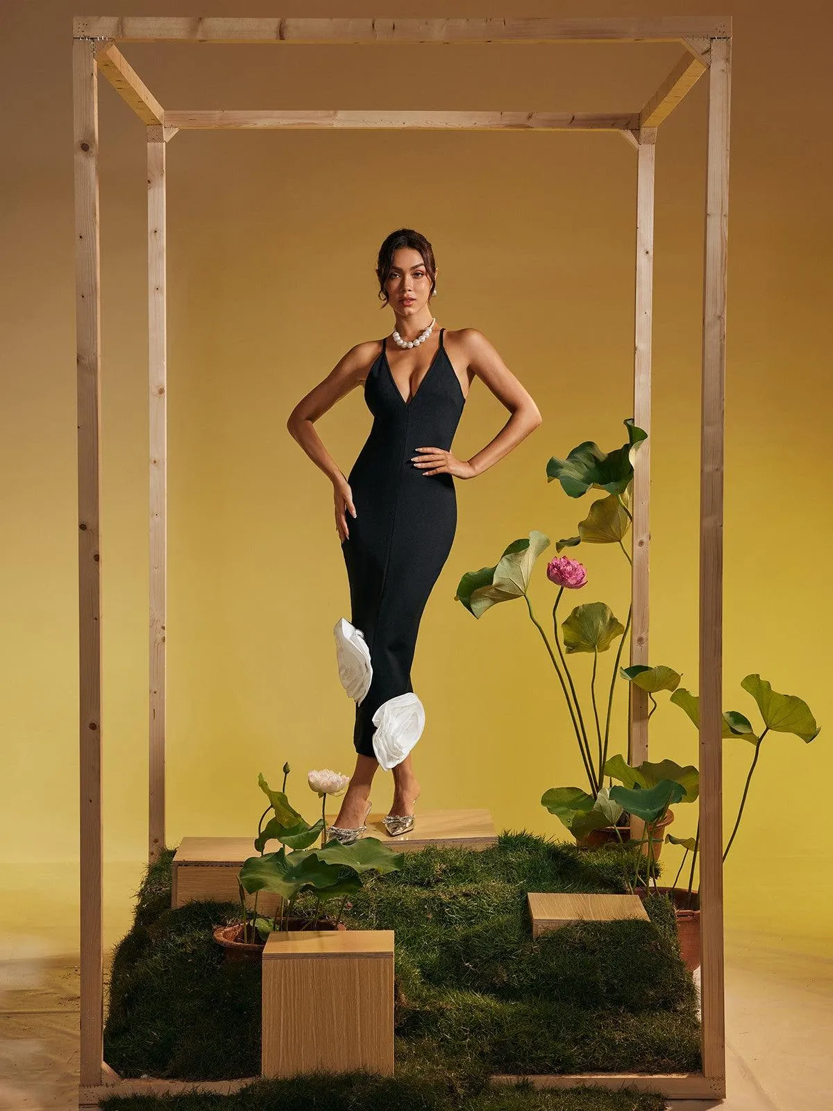 Elihu Spaghetti Flower Bandage Midi Dress sold by Mew Mews product image thumbnail 3