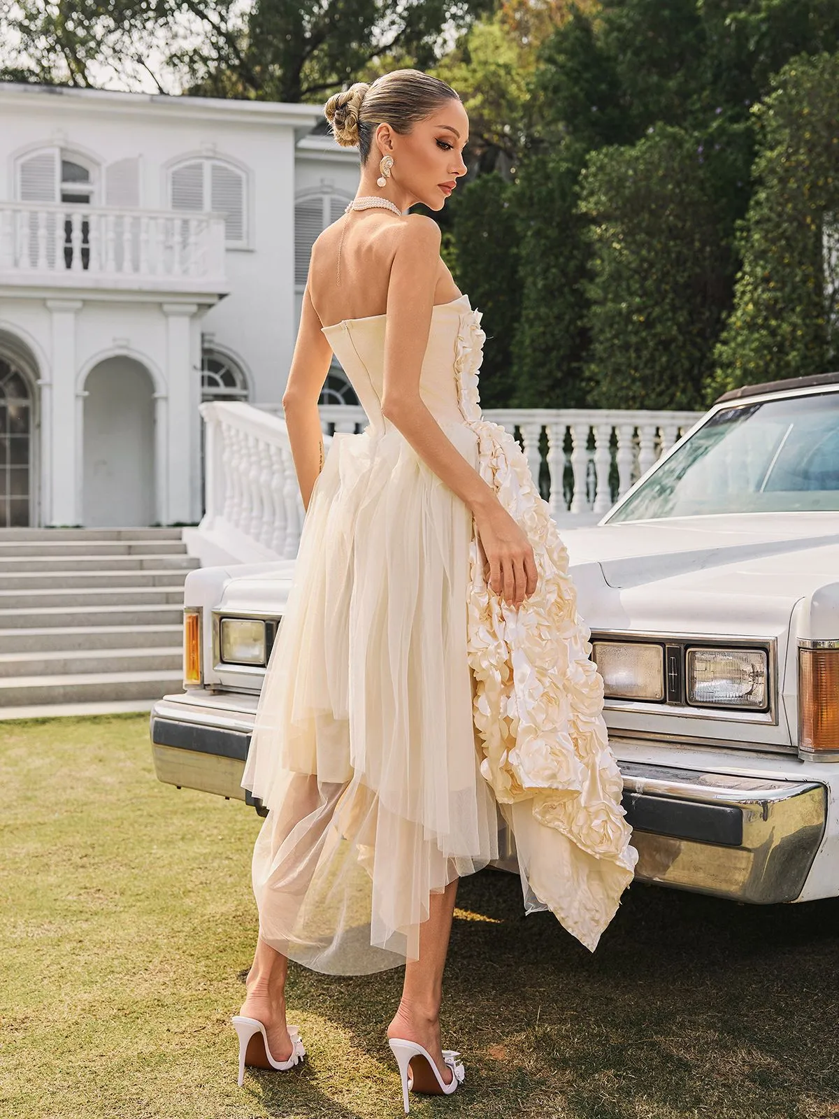 Nyviera Strapless Flower Midi Dress sold by Mew Mews product image thumbnail 5