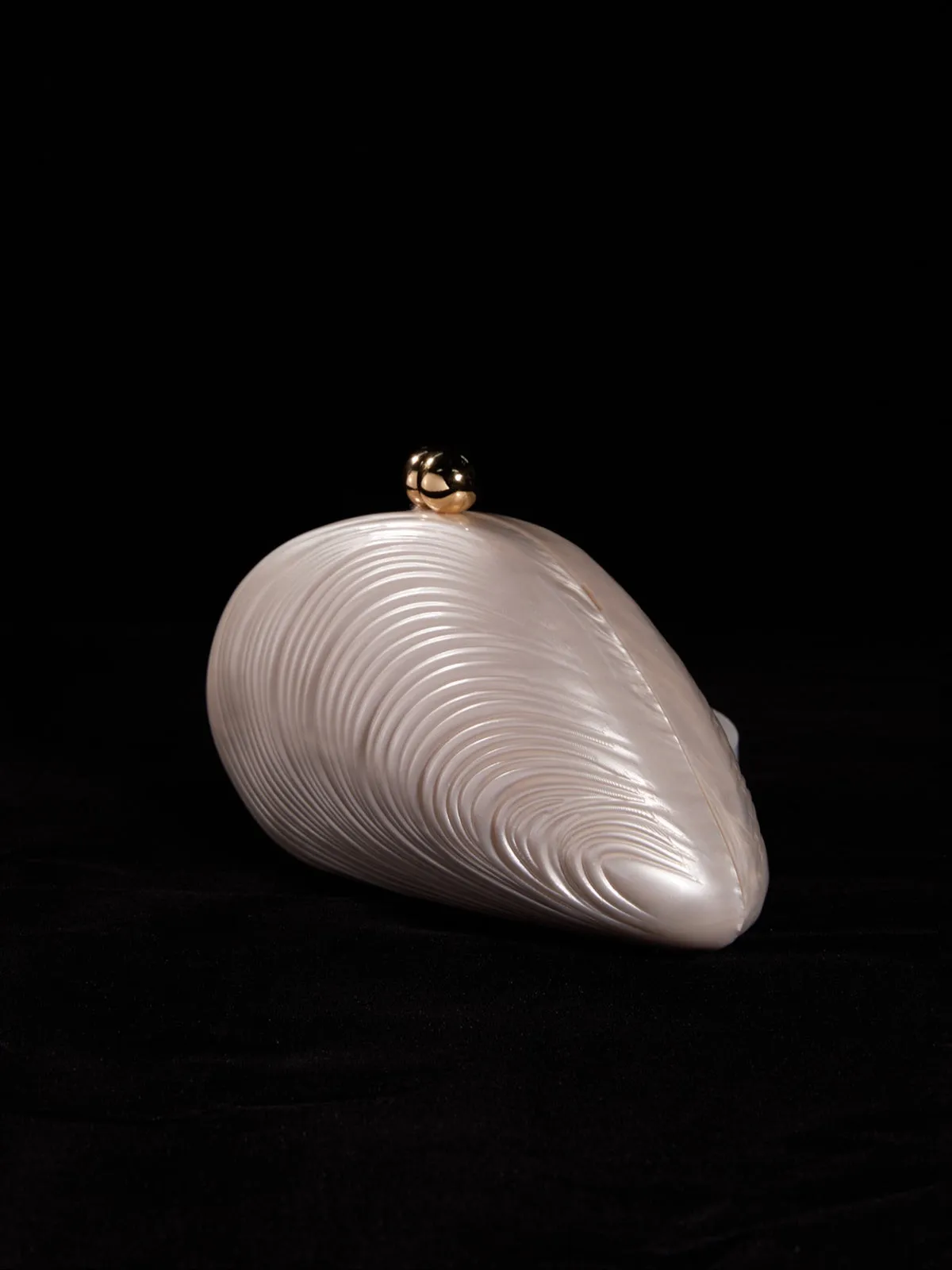 Mahin Seashell Convertible Clutch sold by Mew Mews product image thumbnail 5
