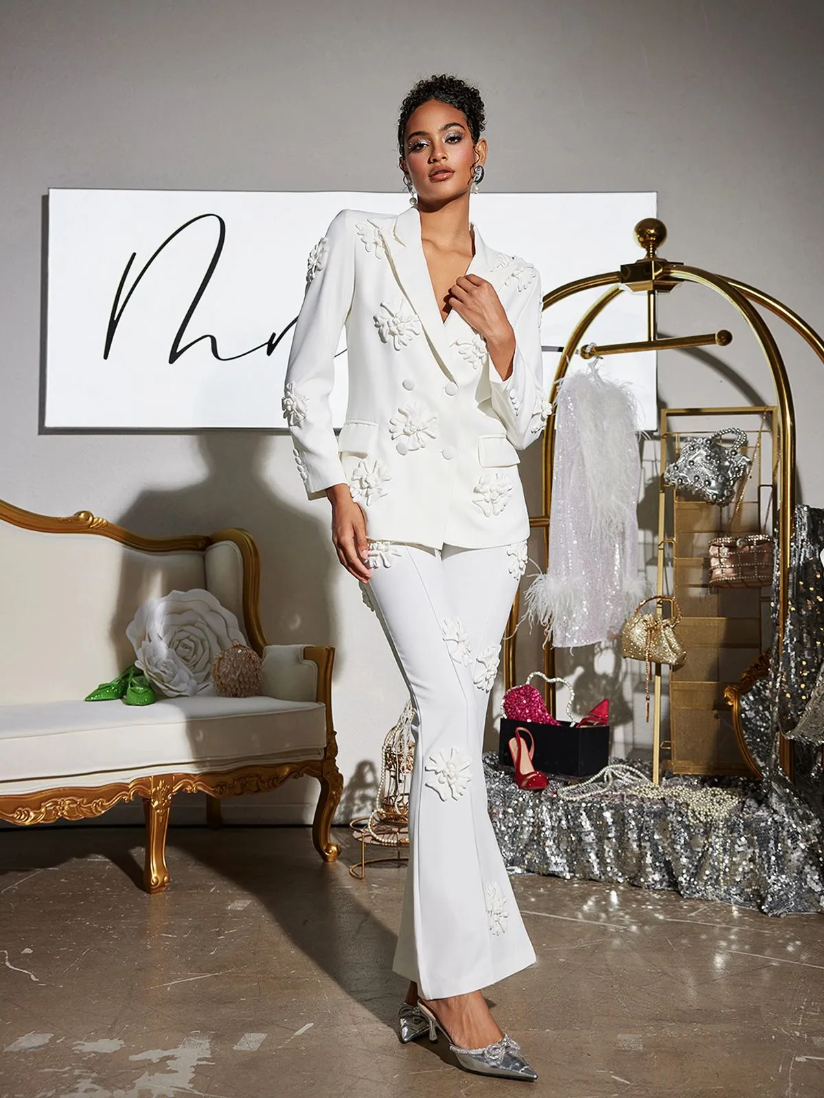 Indiana Floral Embellished Blazer Set In White sold by Mew Mews product image thumbnail 3