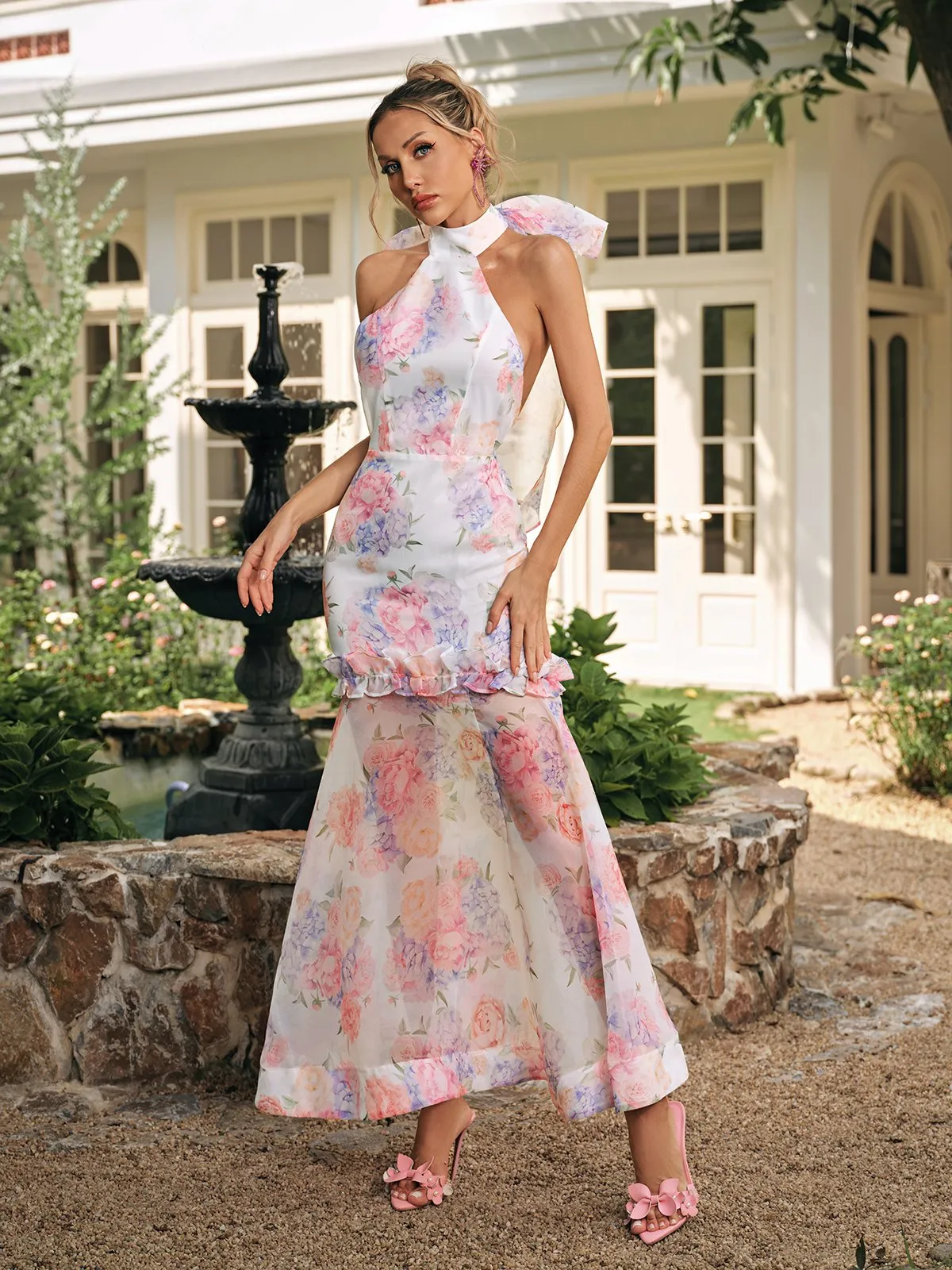 Alecto Lace Up Floral Maxi Dress sold by Mew Mews product image thumbnail 4