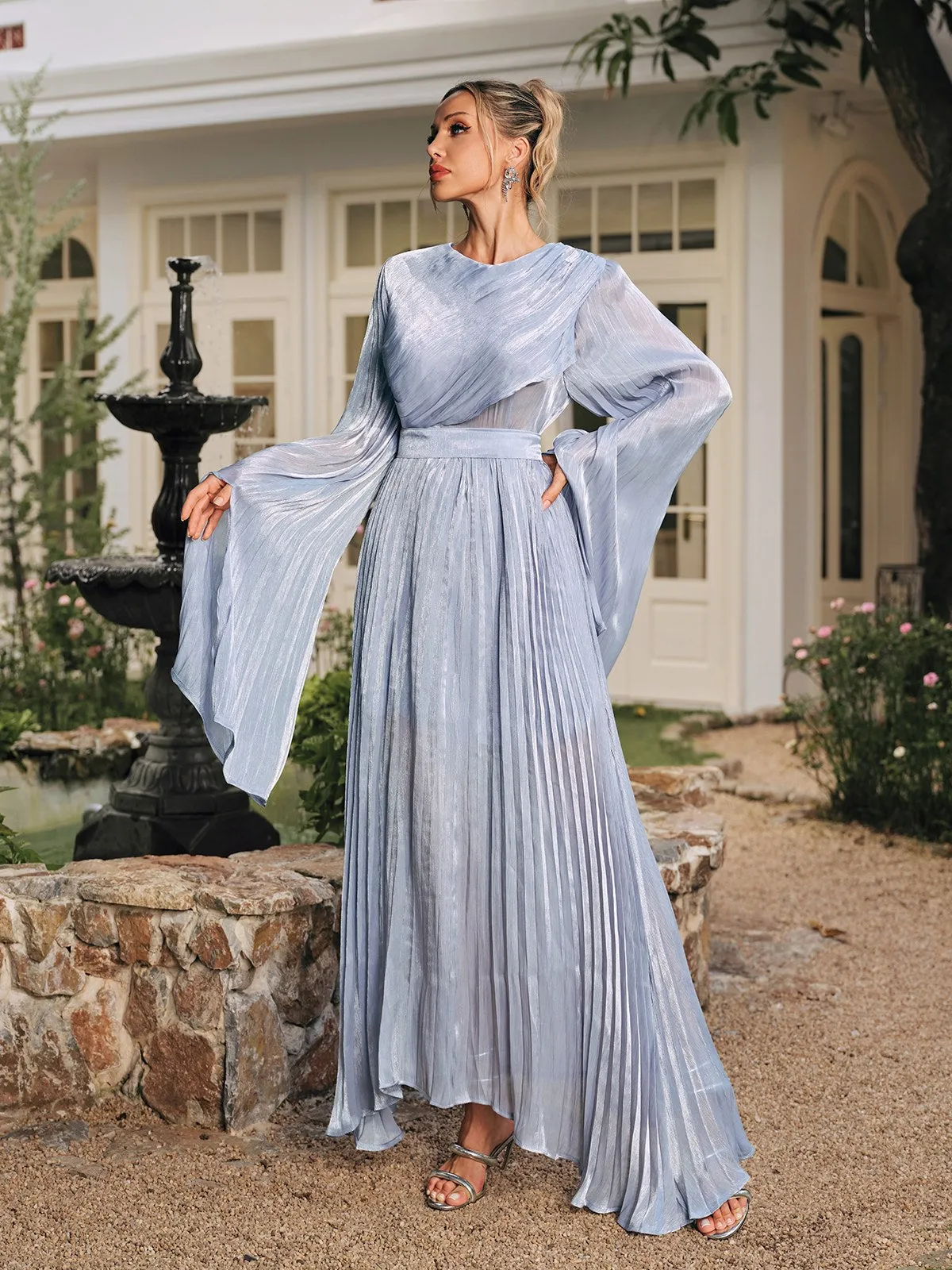 Rhory Long Sleeve Pleated Dress In Blue sold by Mew Mews product image thumbnail 4