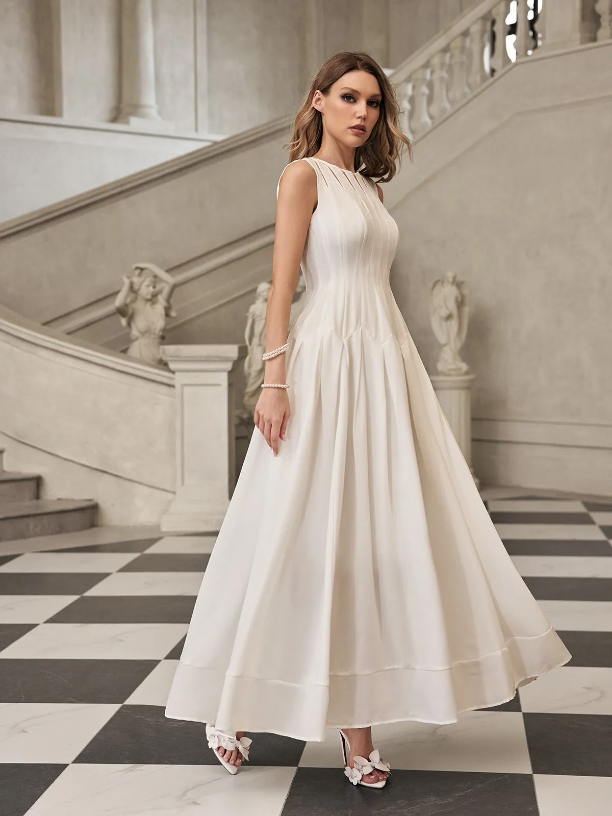 Faelthis Sleeveless Pleat Maxi Dress sold by Mew Mews product image thumbnail 2