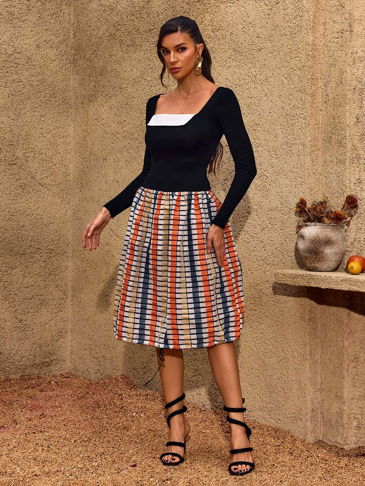 Chezarina Long Sleeve Plaid Bubble Midi Dress sold by Mew Mews product image thumbnail 2