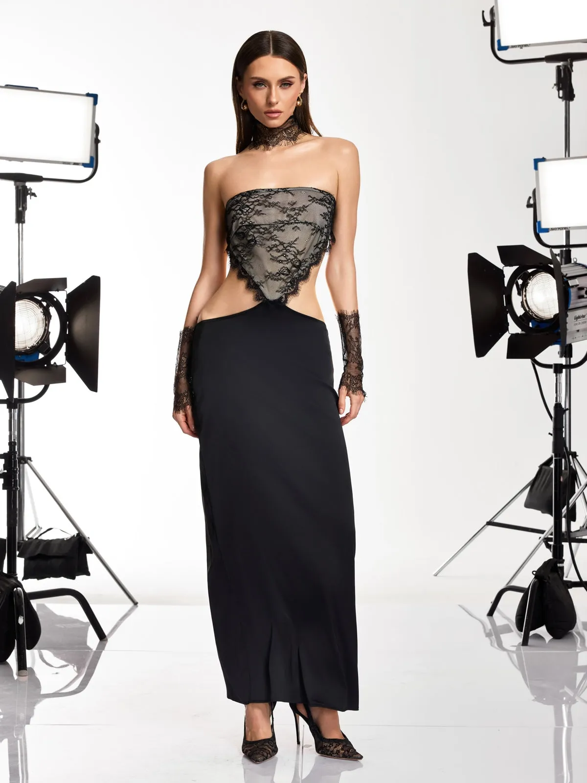 Mirevo Strapless Lace Maxi Dress sold by Mew Mews product image thumbnail 4