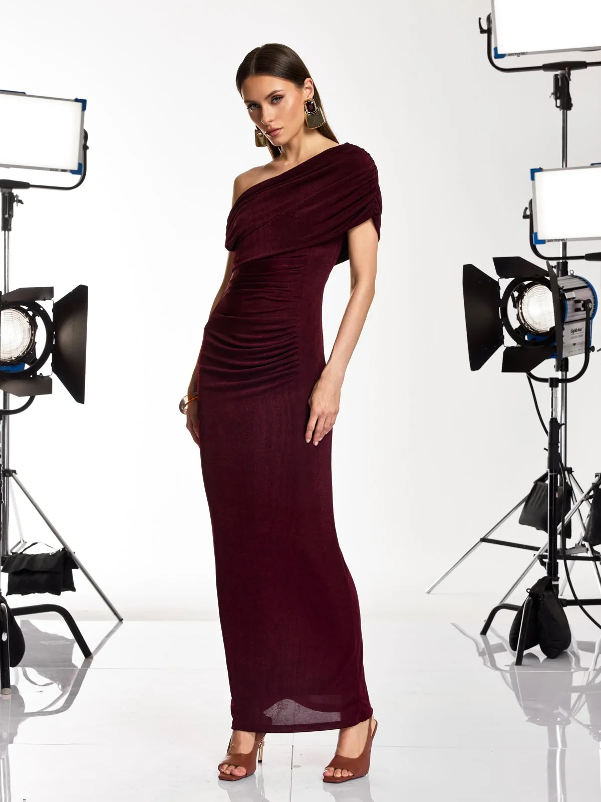 Jenvik One Shoulder Ruched Maxi Dress In Wine sold by Mew Mews product image thumbnail 4