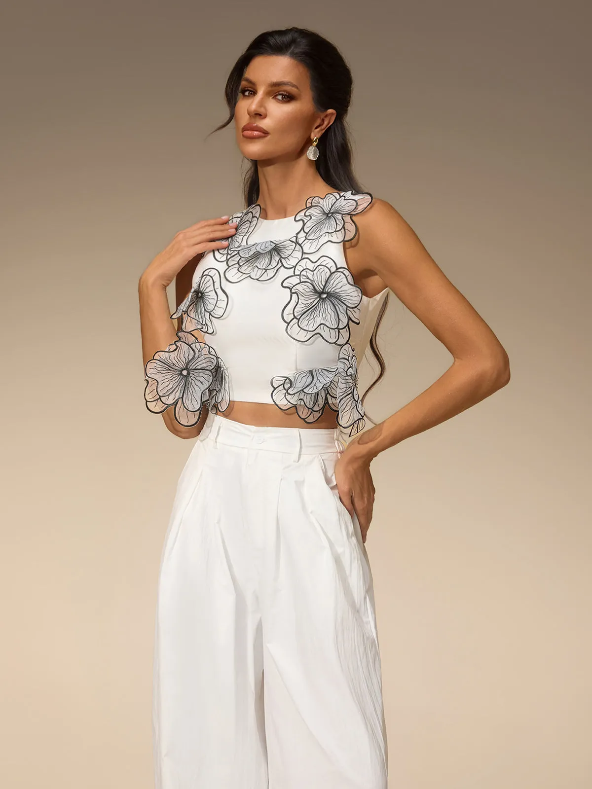 Vivara Sleeveless Flower Top sold by Mew Mews product image thumbnail 5