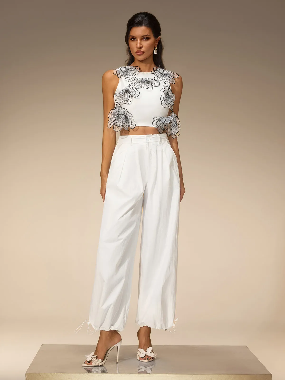 Vivara Sleeveless Flower Top sold by Mew Mews product image thumbnail 3