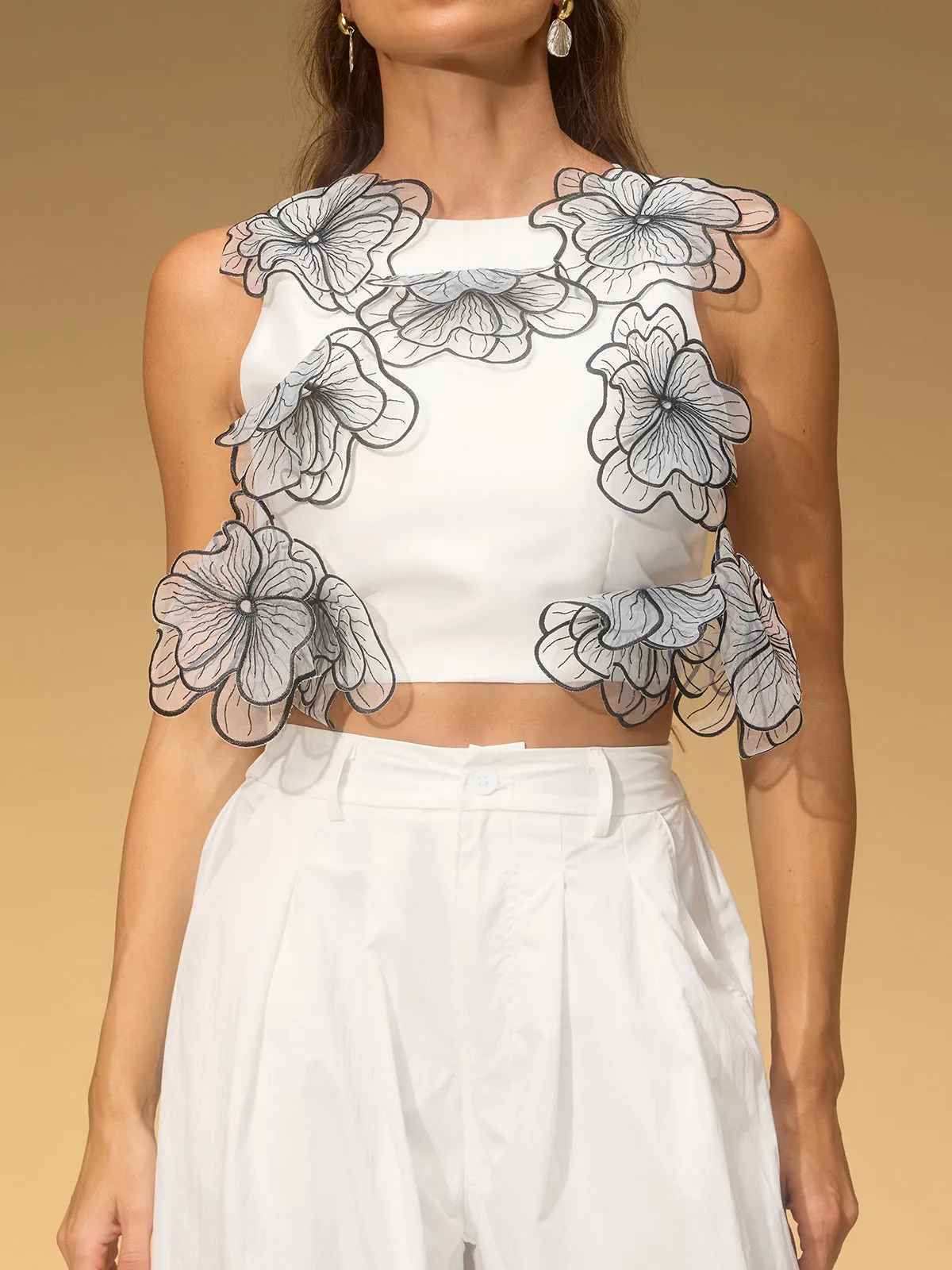 Vivara Sleeveless Flower Top sold by Mew Mews product image thumbnail 4