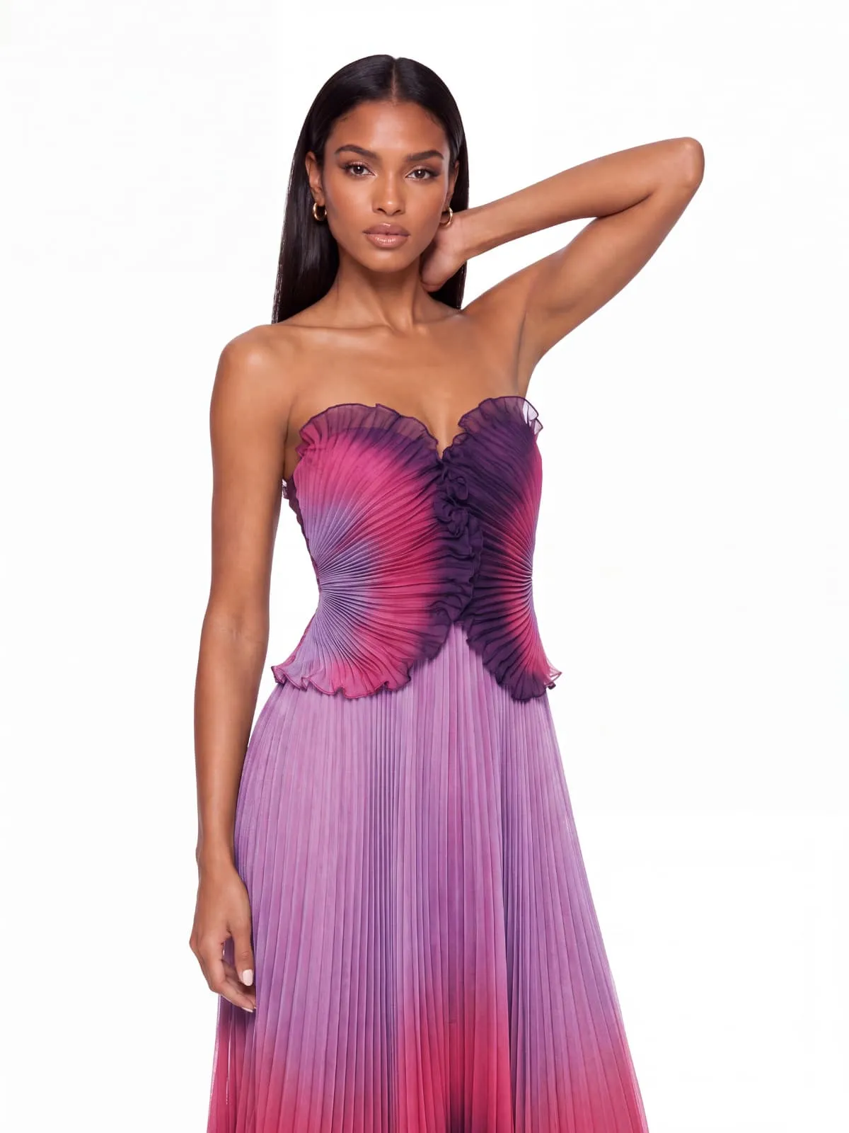 Elnoque Strapless Pleated Midi Dress sold by Mew Mews product image thumbnail 4