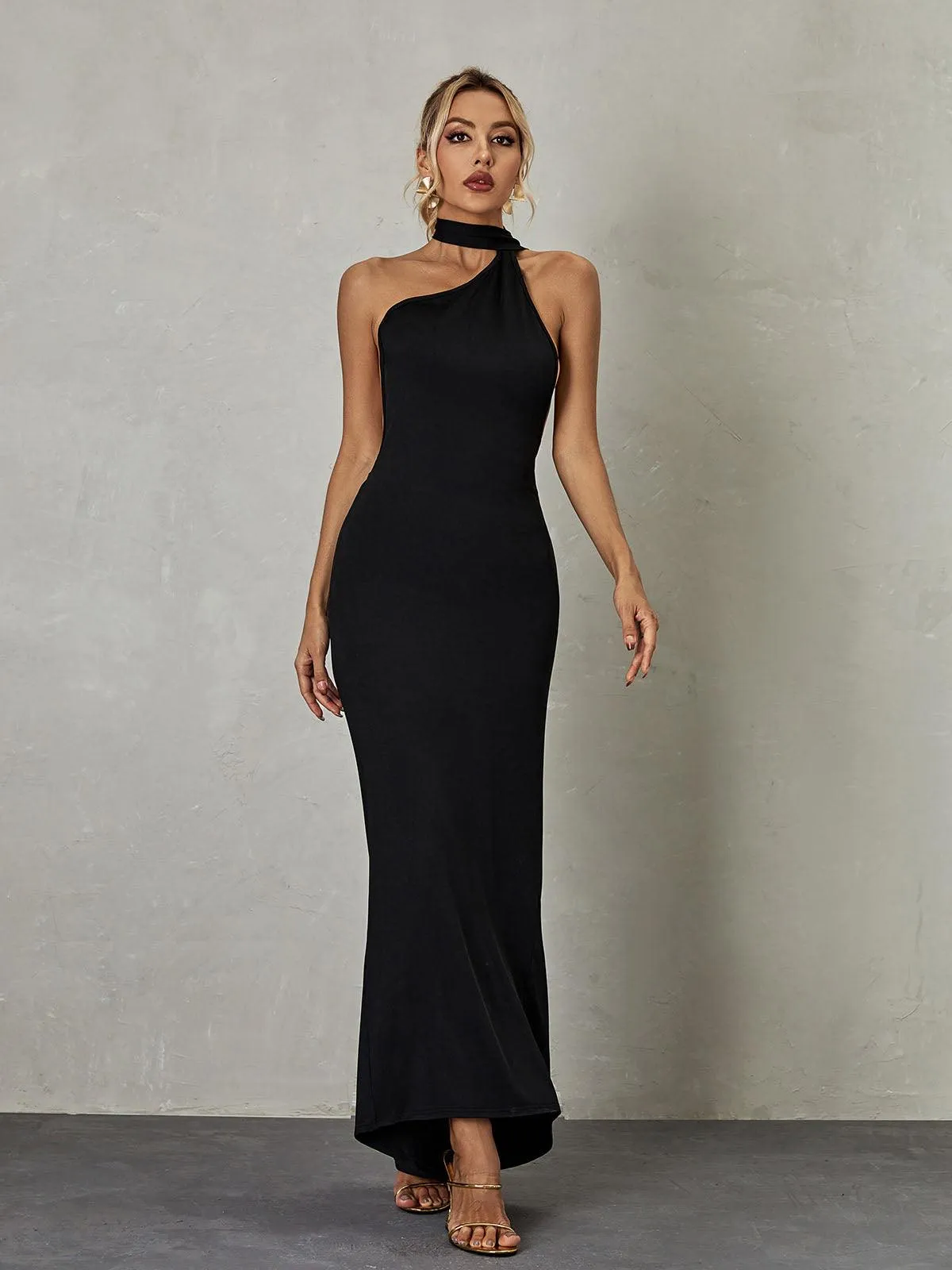Toula Backless Maxi Dress In Black sold by Mew Mews product image thumbnail 5
