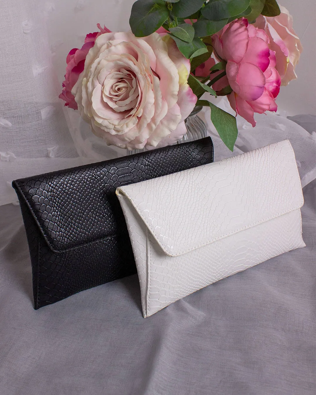 MEDUSA Snake Clutch Bag in Black sold by Fearless product image thumbnail 2