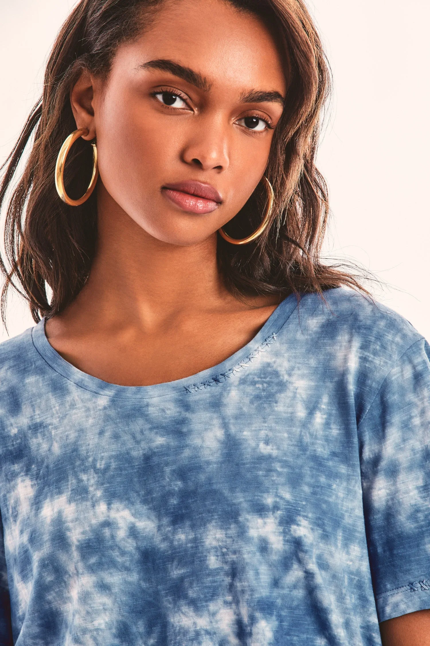 Calix Tee | Indigo Hand Dye sold by Belletique product image thumbnail 2