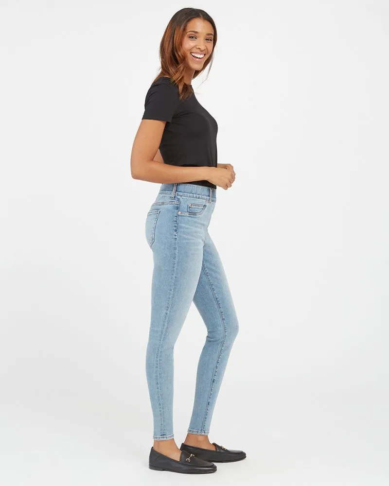 Skinny Jeans | Light Vintage Wash sold by Belletique product image thumbnail 2