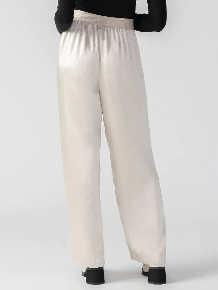 Margot Pant | Toasted Marshmellow sold by Belletique product image thumbnail 3