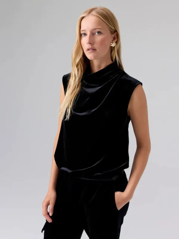 New Glow Velvet Top | Black sold by Belletique
