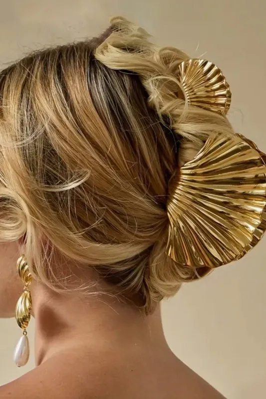 Shell Hair Claw - Gold sold by Tropical Dream