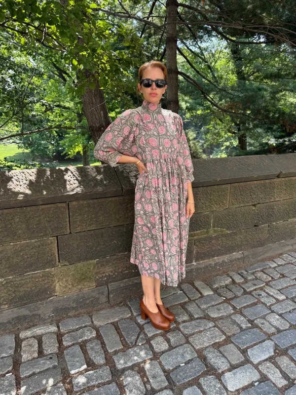 Snap Smock Dress in Tea Rose Floral made by Batsheva