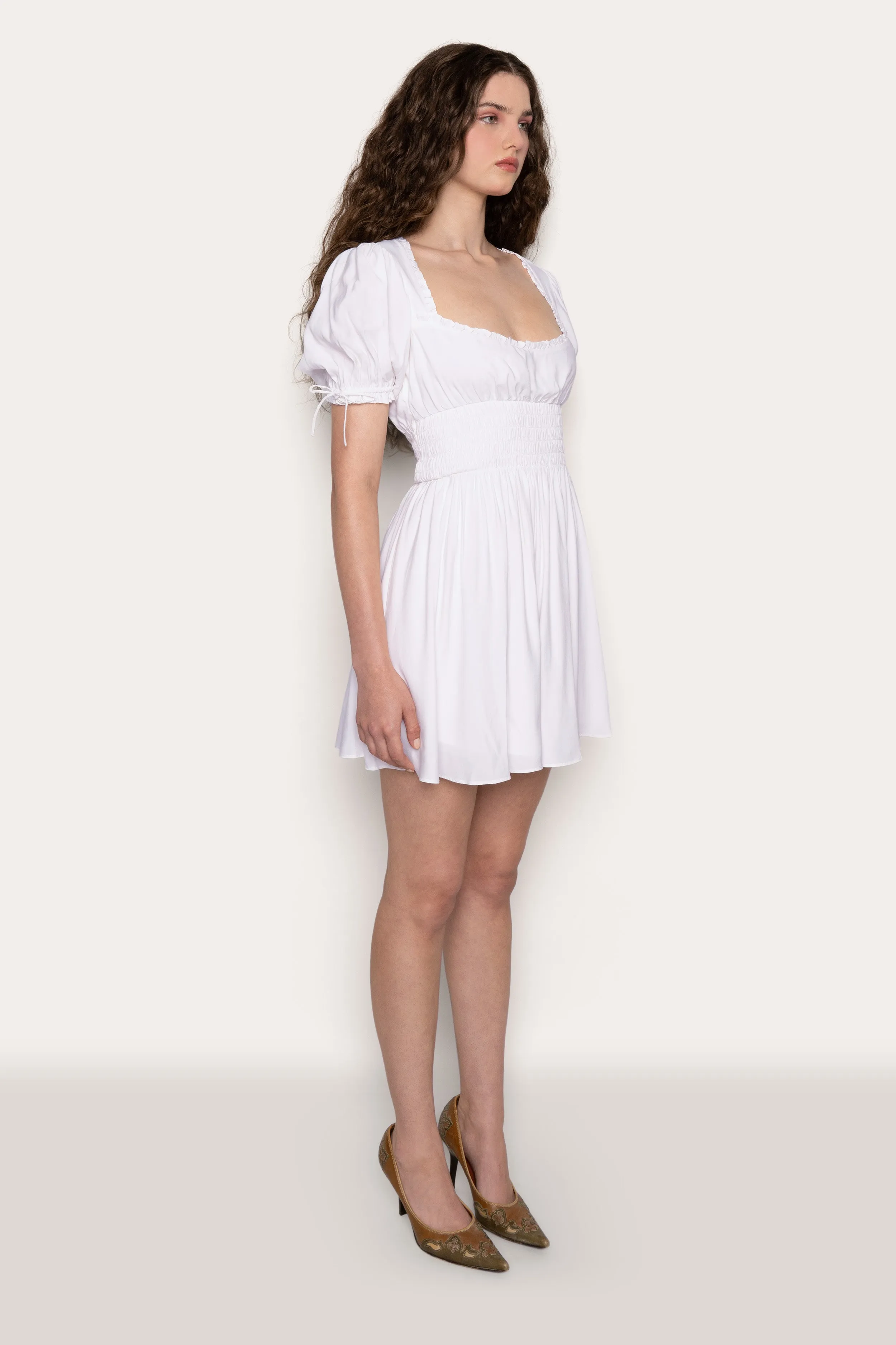 Puff Sleeve Ruched Flare Dress sold by Guizio product image thumbnail 4