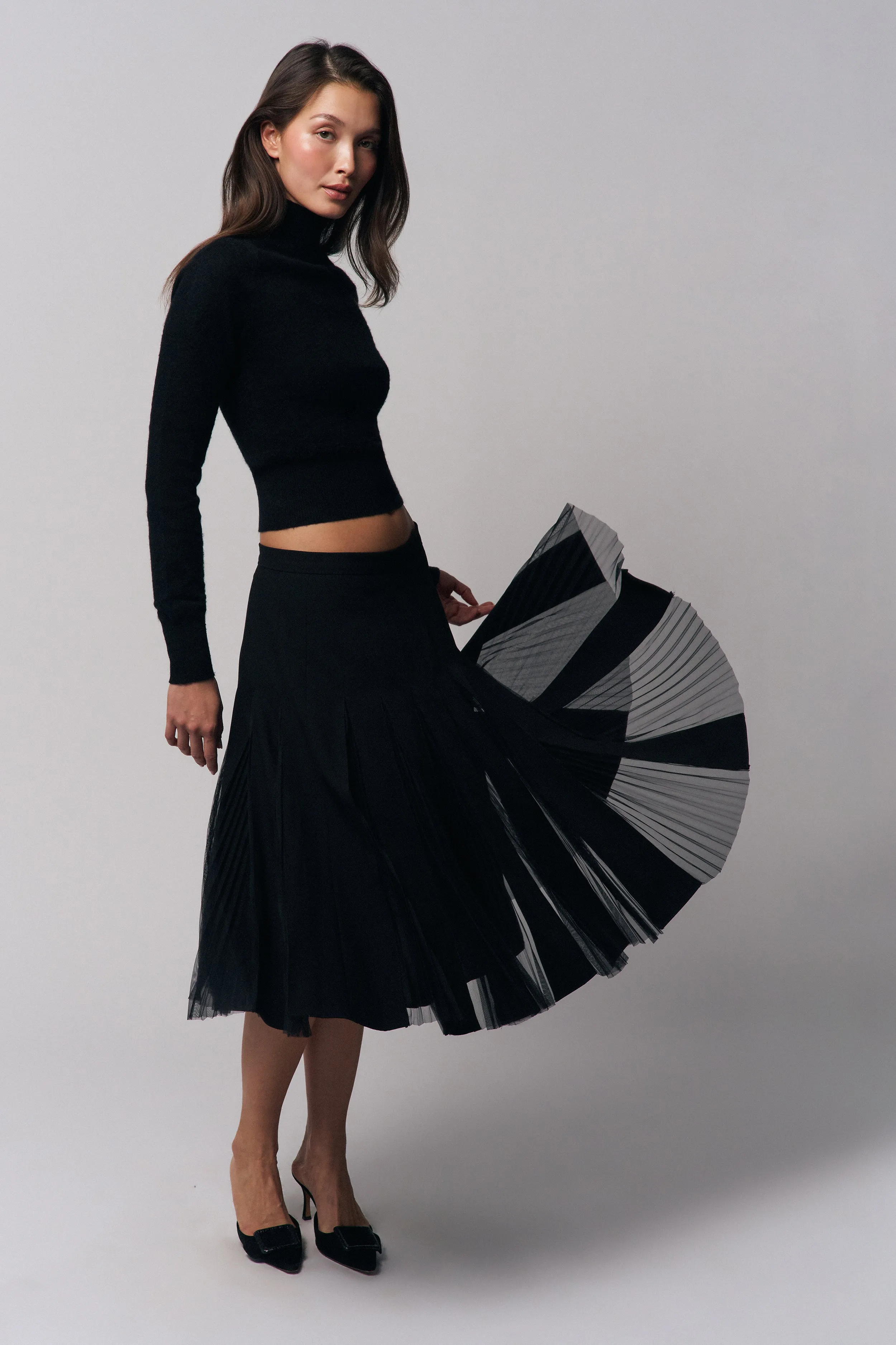 Delia Sweater sold by Guizio product image thumbnail 5