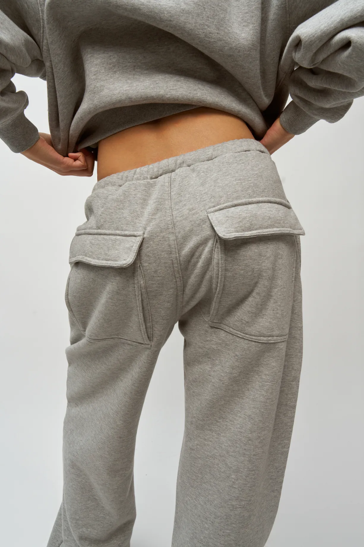 Fleece Cargo Sweatpant sold by Guizio product image thumbnail 4