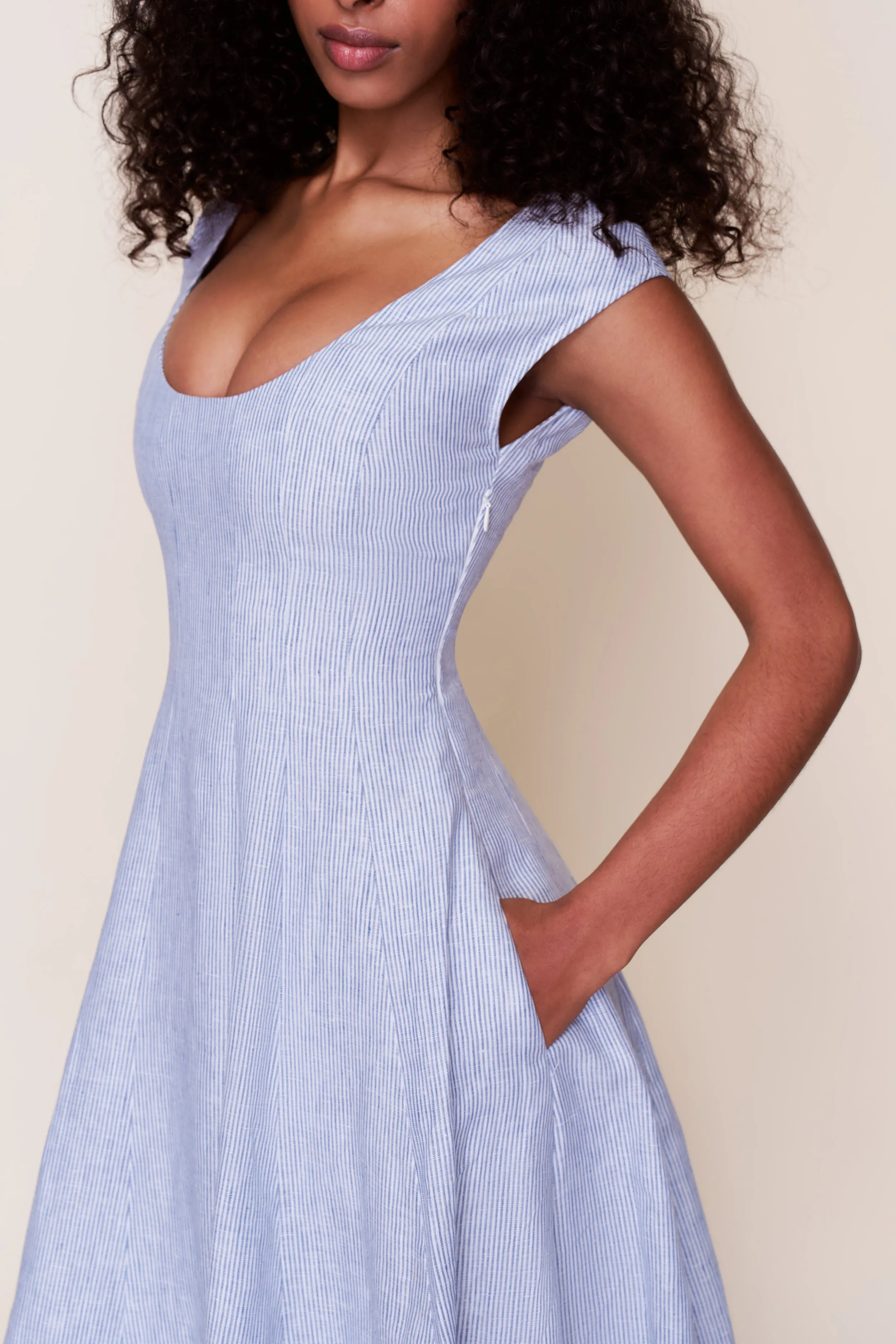 Leila Dress sold by Guizio product image thumbnail 4