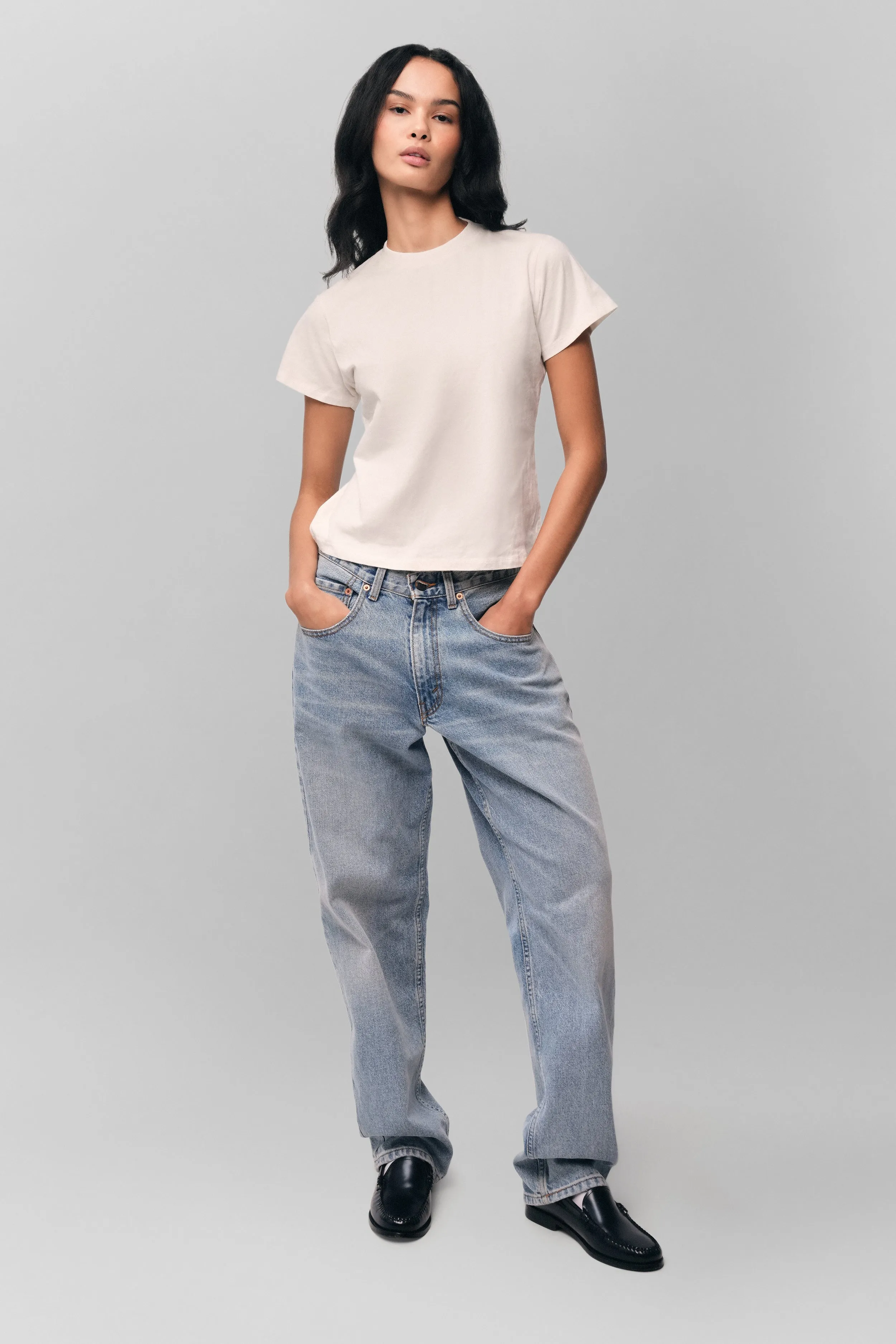 The Everyday Relaxed Tee sold by Guizio product image thumbnail 2