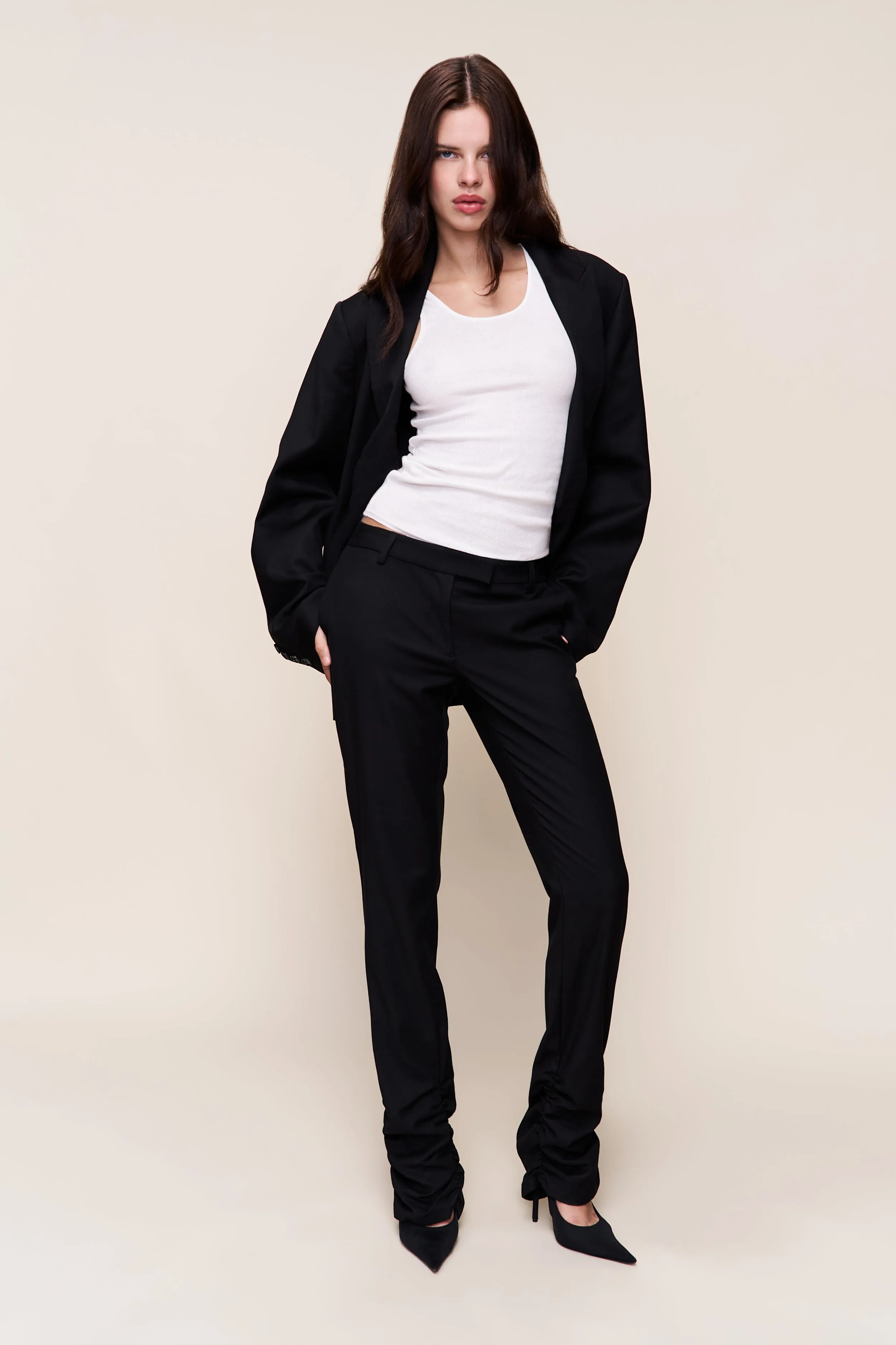 The Perfect Oversized Blazer sold by Guizio product image thumbnail 4
