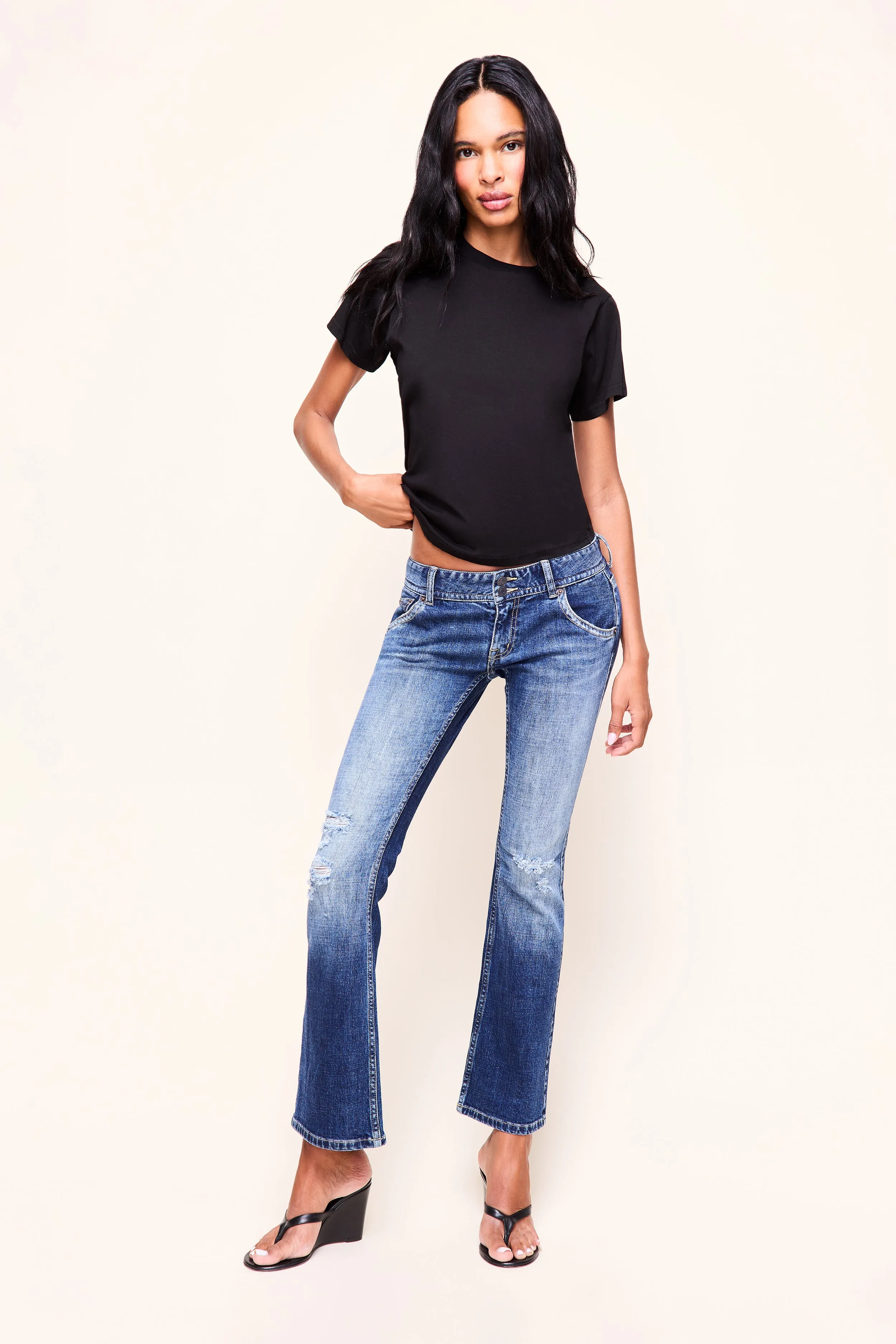 The Everyday Relaxed Tee sold by Guizio product image thumbnail 3