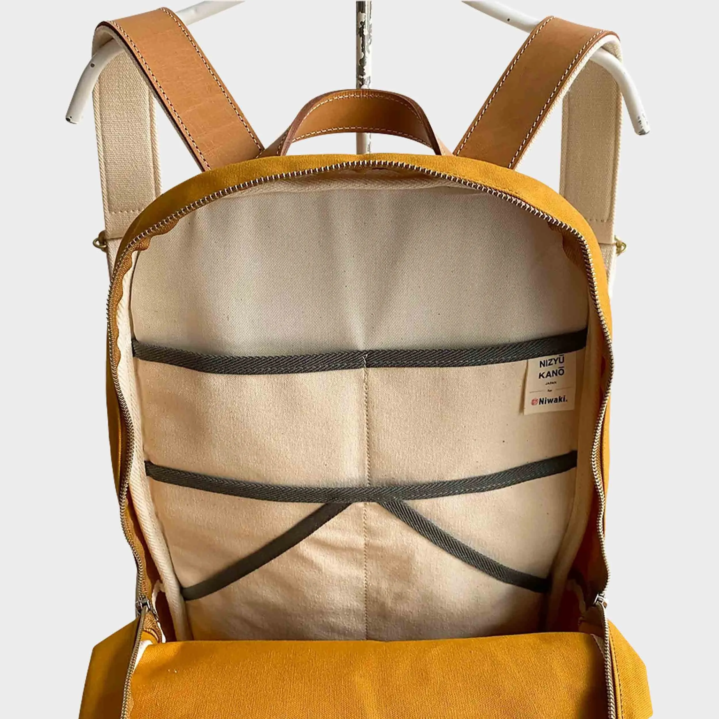 Nizyū Kanō X Niwaki Rucksack in Black sold by Gardenheir product image thumbnail 3