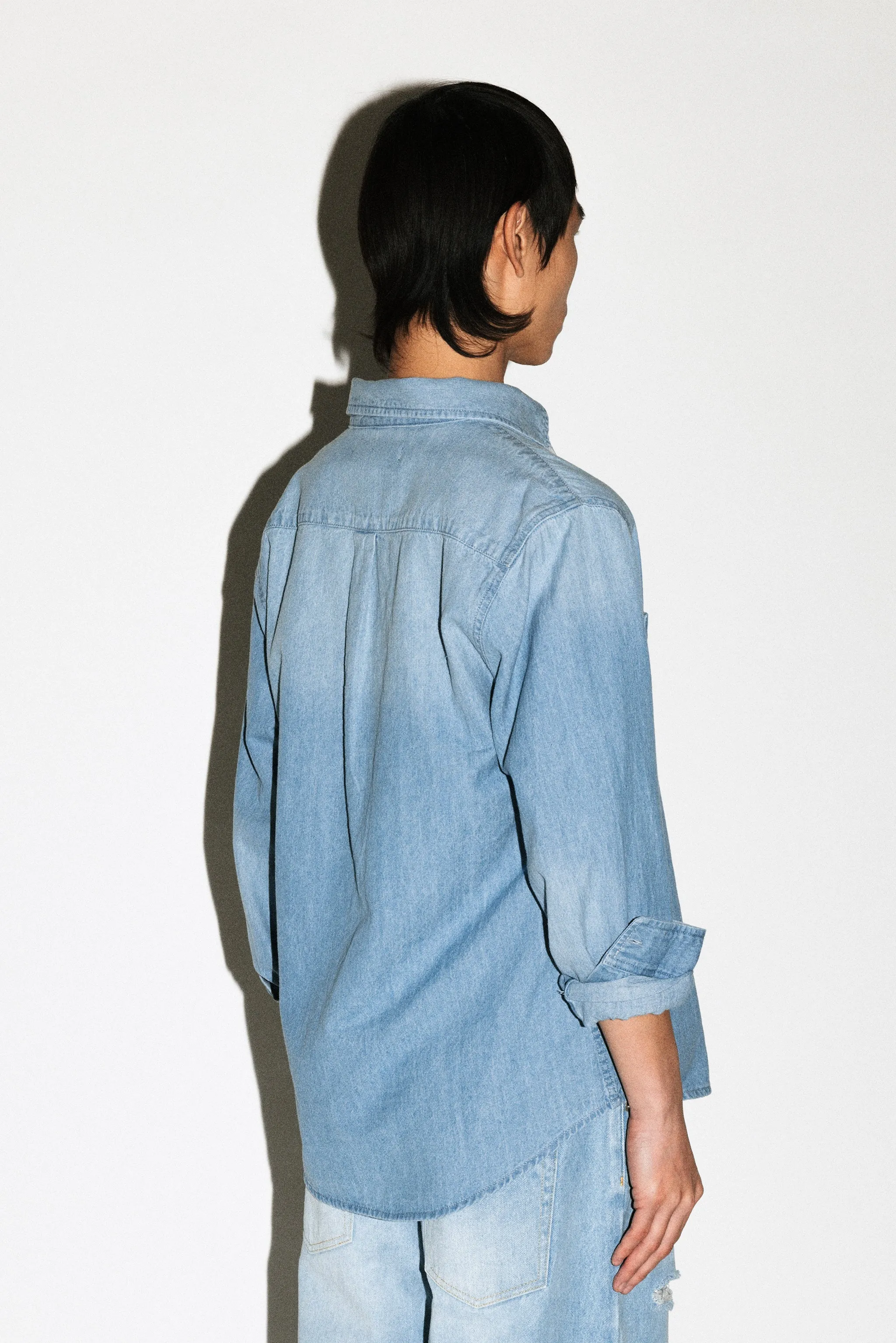 Beachwood Stonewashed Chambray Shirt | Rinse sold by California Arts product image thumbnail 3