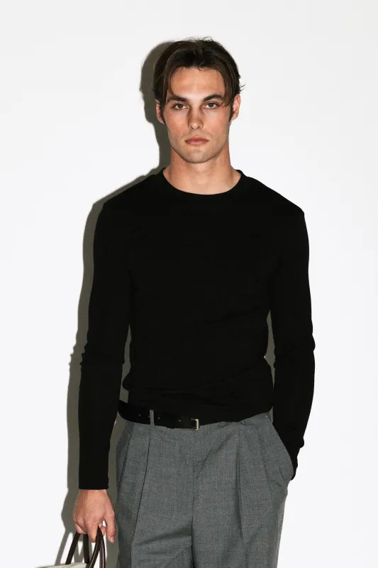 Benton Slim Long Sleeve Tee  |  Black sold by California Arts