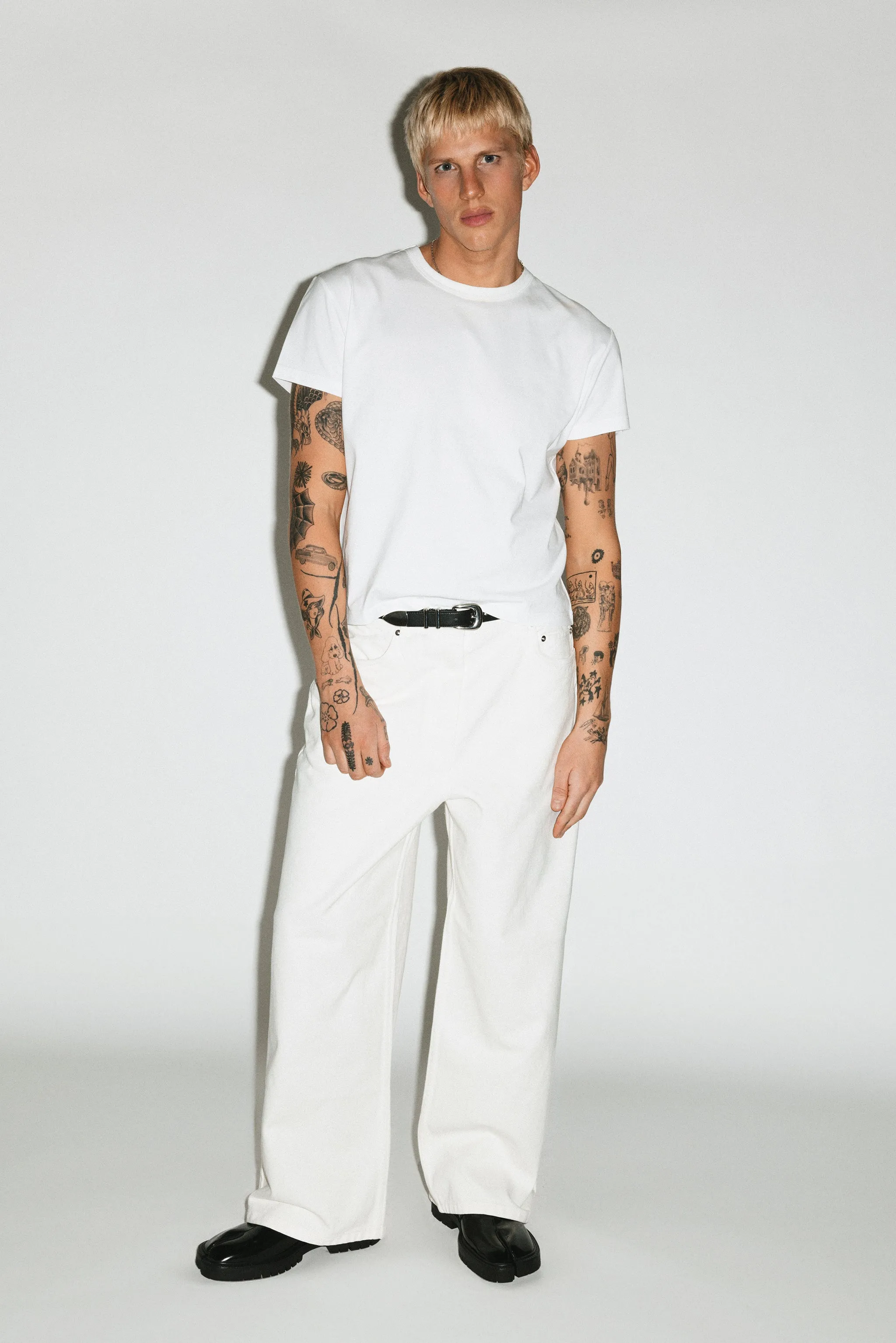 Laurel Relaxed Wide-Leg Jeans | Off-White sold by California Arts