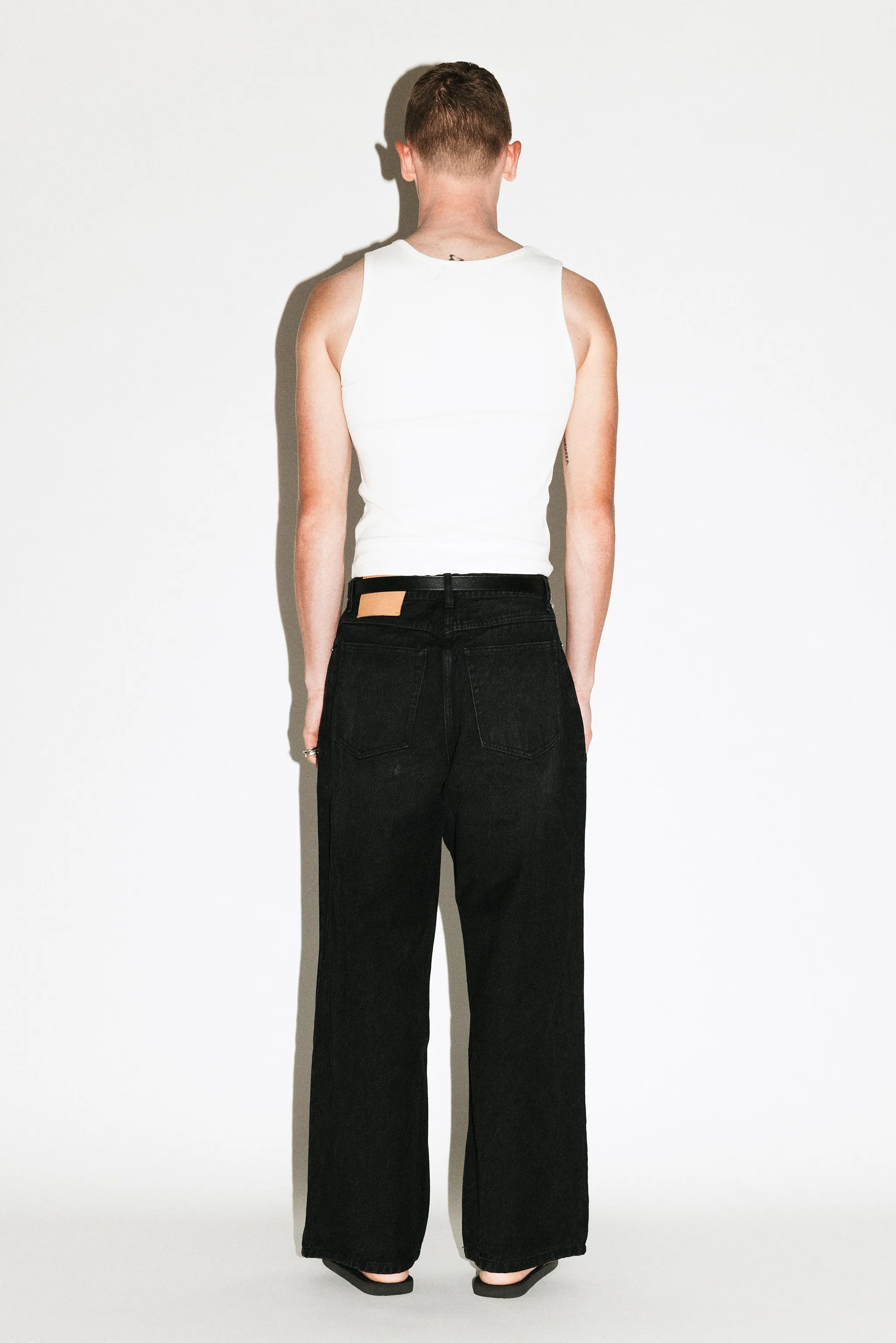 Laurel Relaxed Wide-Leg Jeans | Midnight Wash sold by California Arts product image thumbnail 4