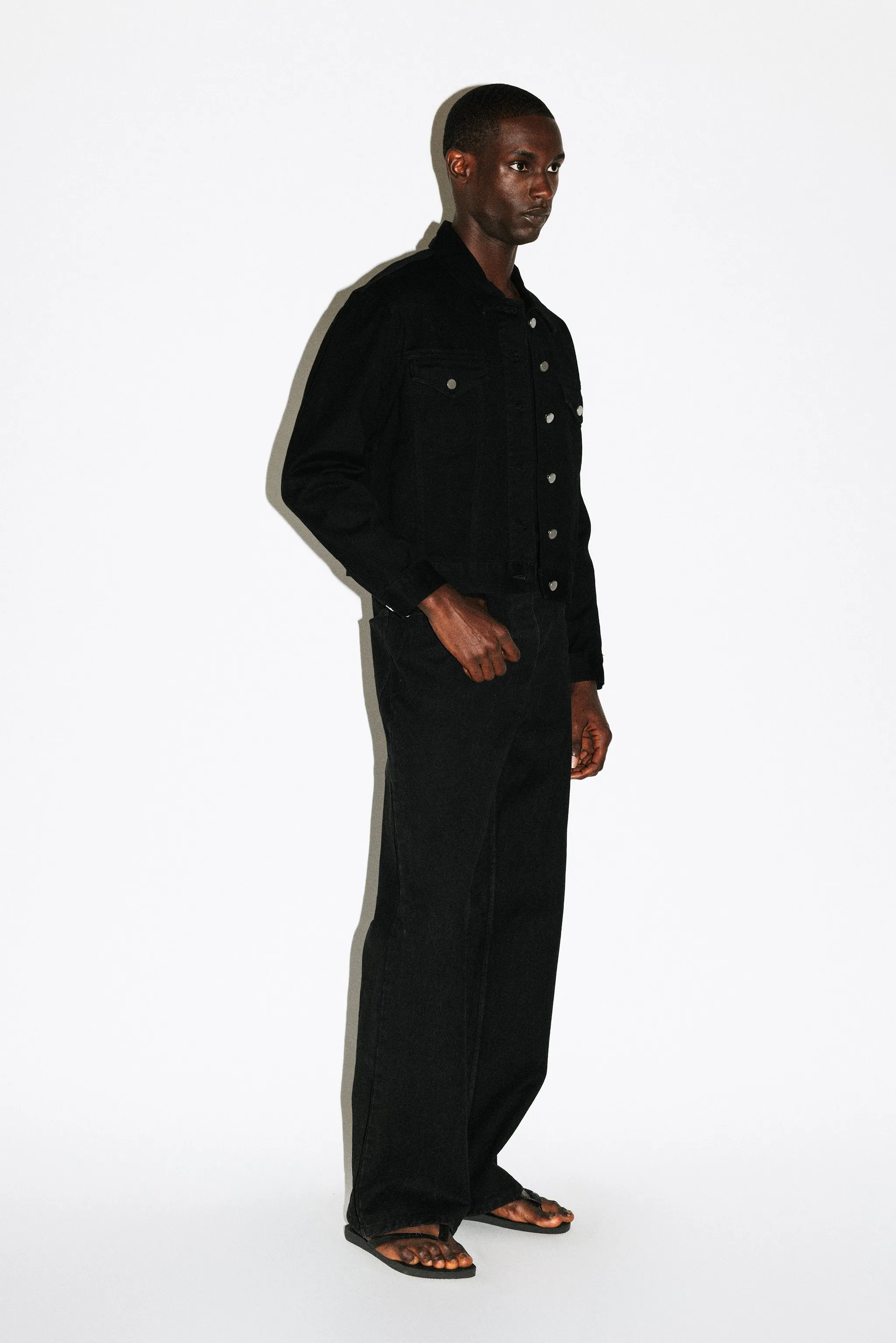 Hollyridge Relaxed Bootcut Jeans | Black sold by California Arts product image thumbnail 3
