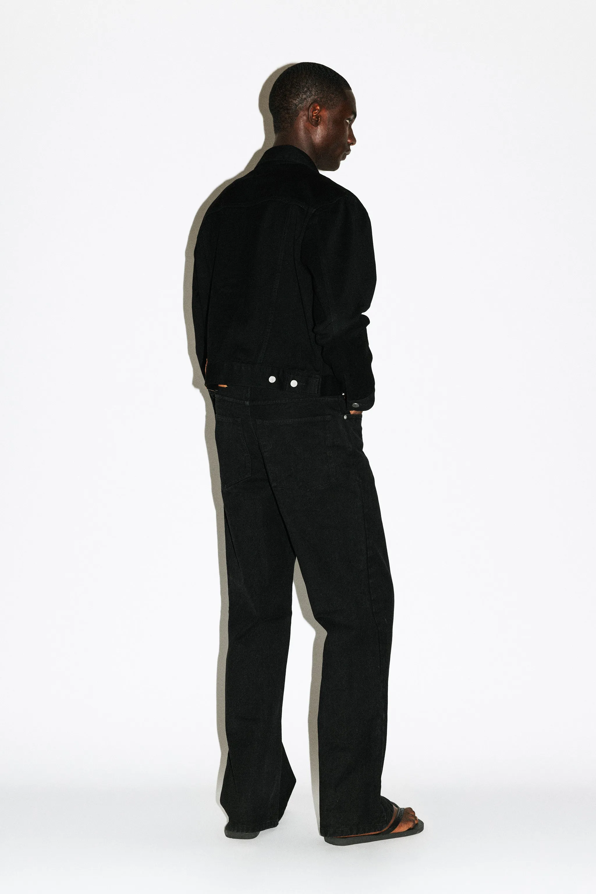 Hollyridge Relaxed Bootcut Jeans | Black sold by California Arts product image thumbnail 4