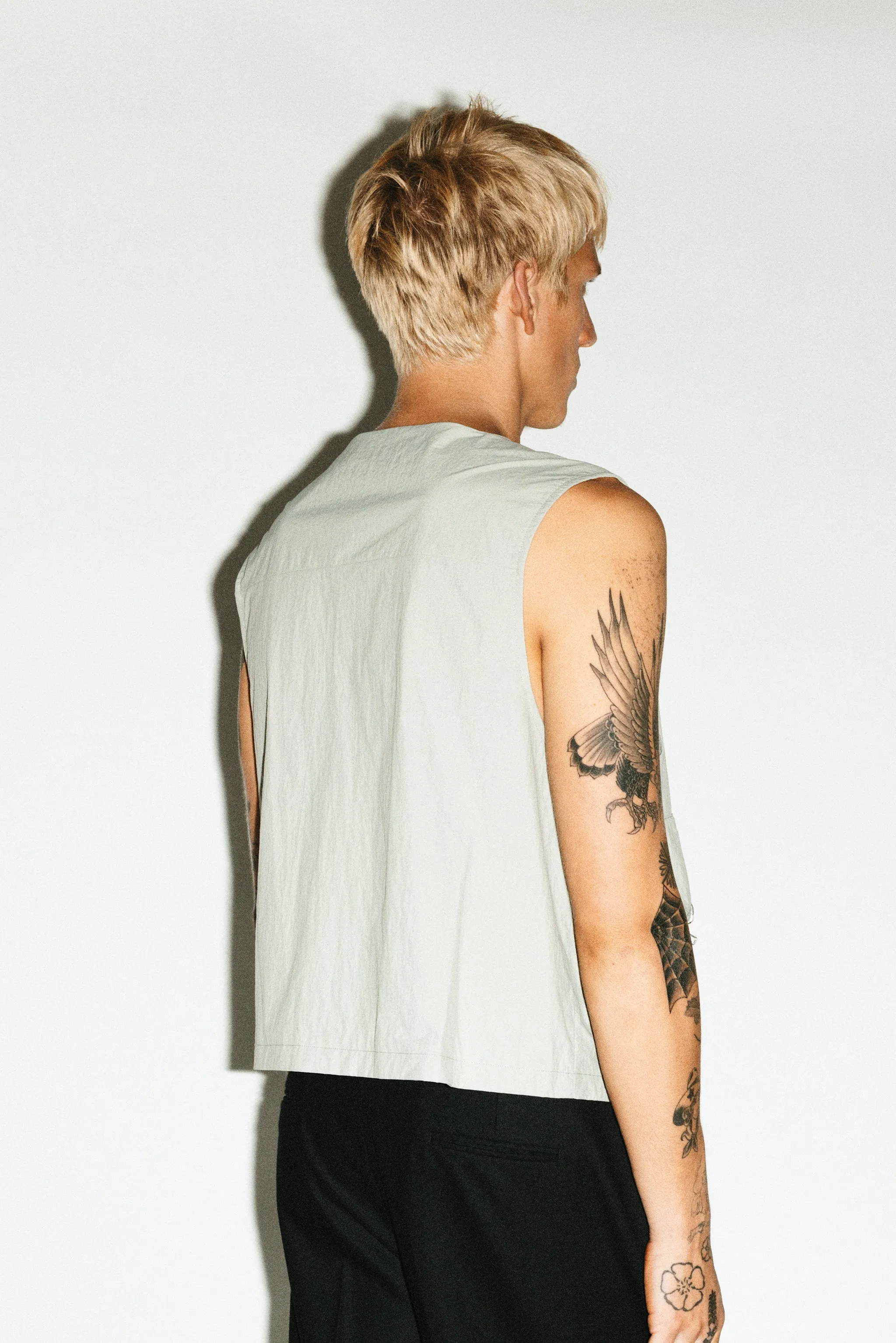 Elysian Utility Cargo Vest | Stone sold by California Arts product image thumbnail 3