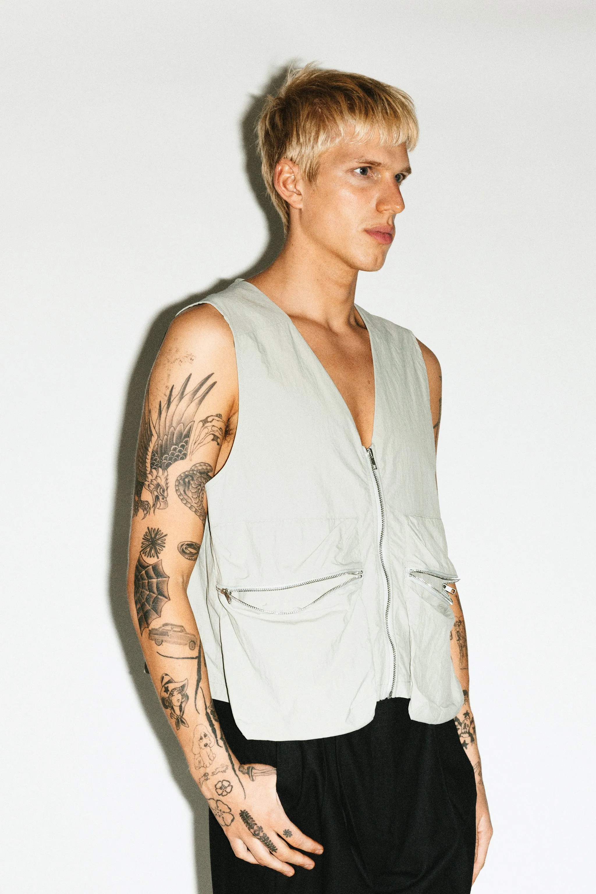 Elysian Utility Cargo Vest | Stone sold by California Arts product image thumbnail 2