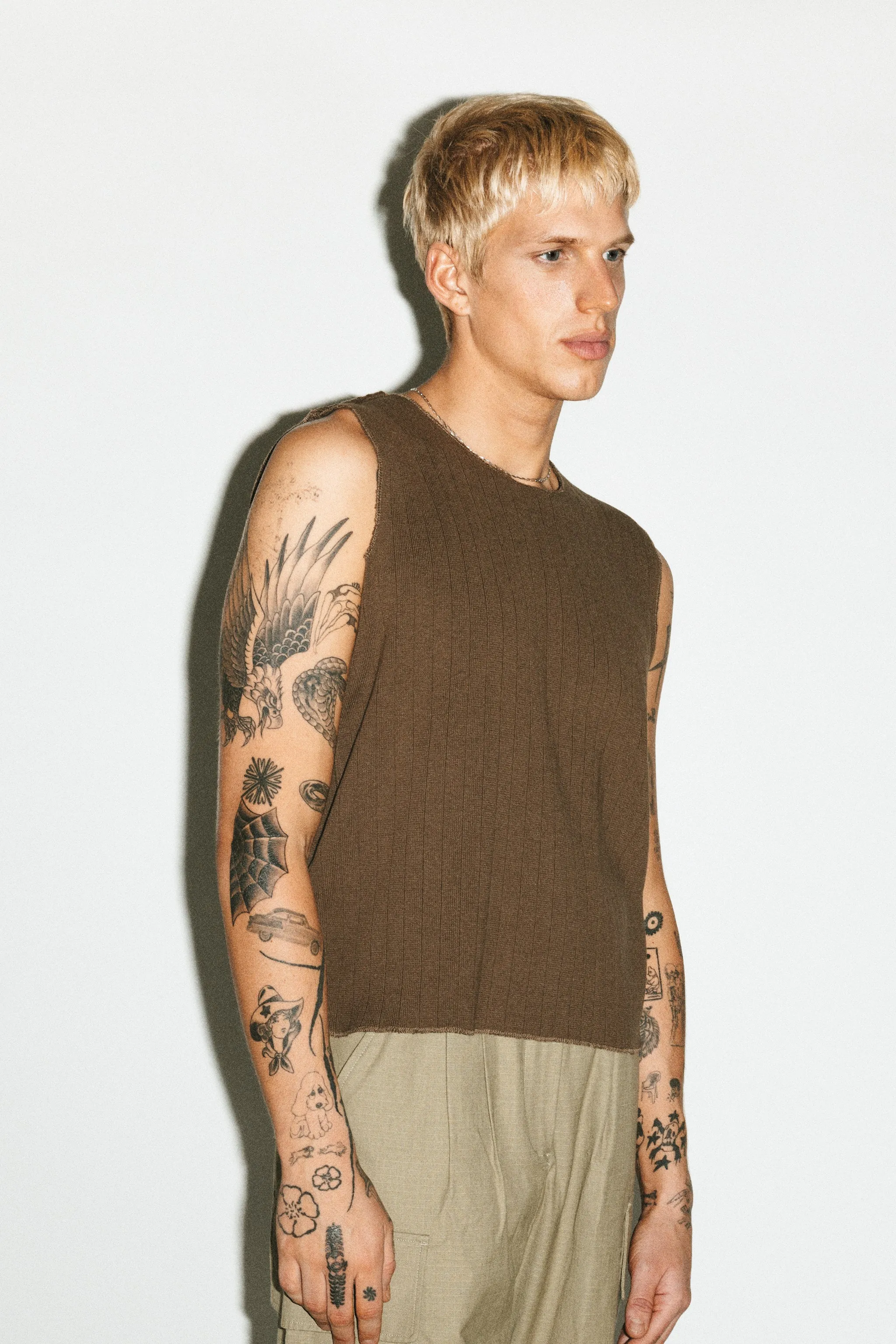 Camden Raw-Edge Muscle Tank | Sienna sold by California Arts product image thumbnail 2