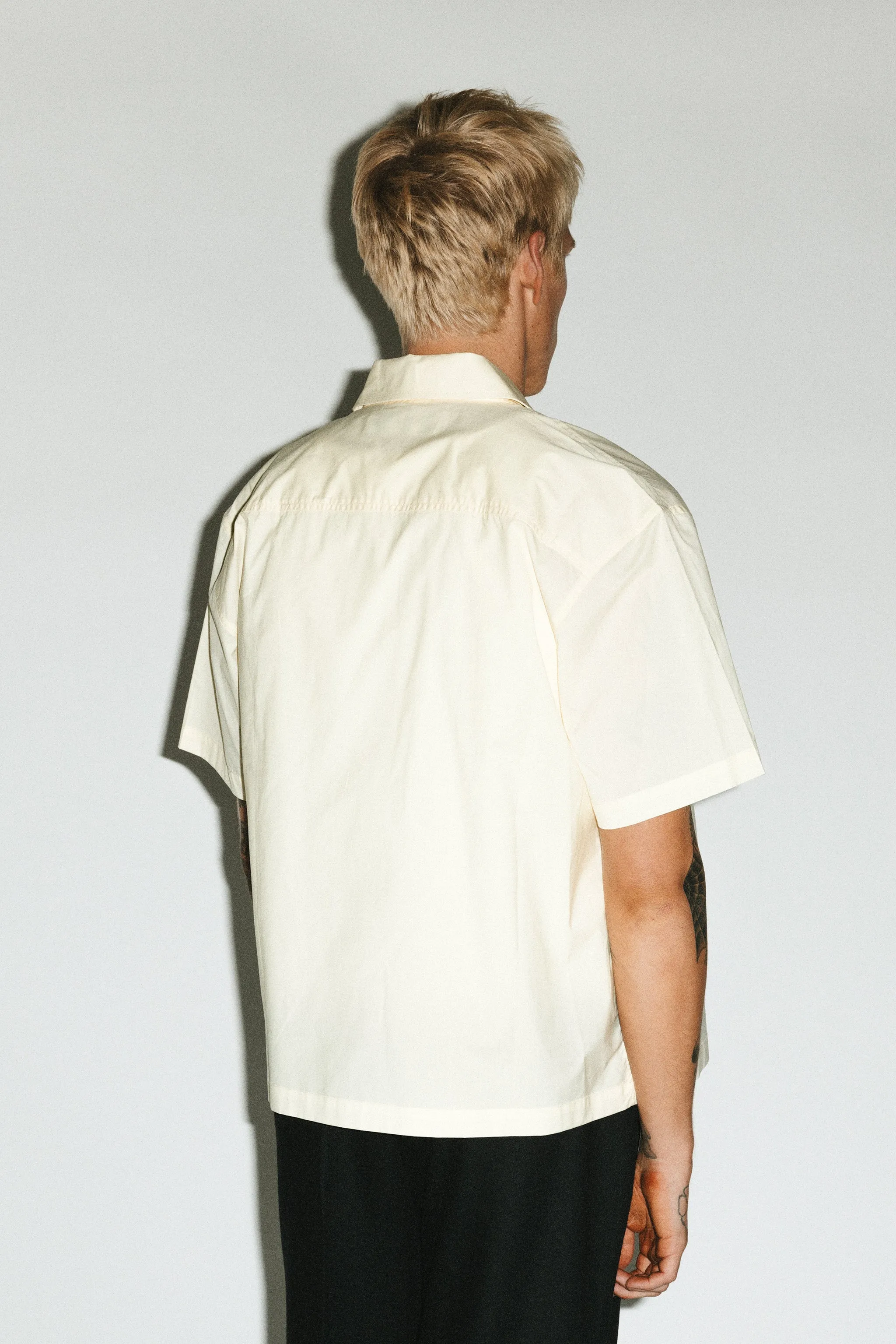 Venice Short-Sleeve Summer Shirt | Butter sold by California Arts product image thumbnail 3