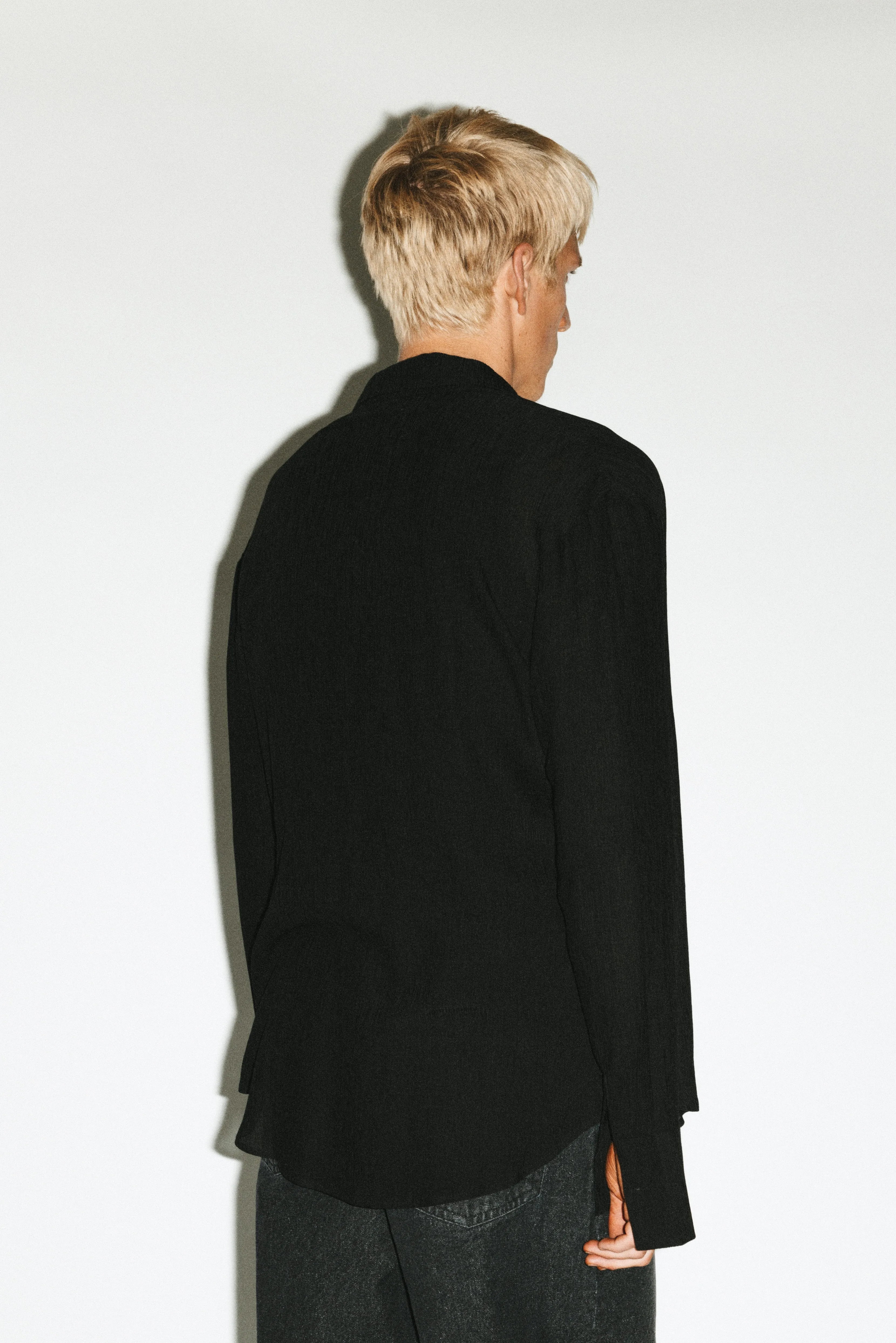 Del Aire Semi-Sheer Gauze Button Up | Black sold by California Arts product image thumbnail 4