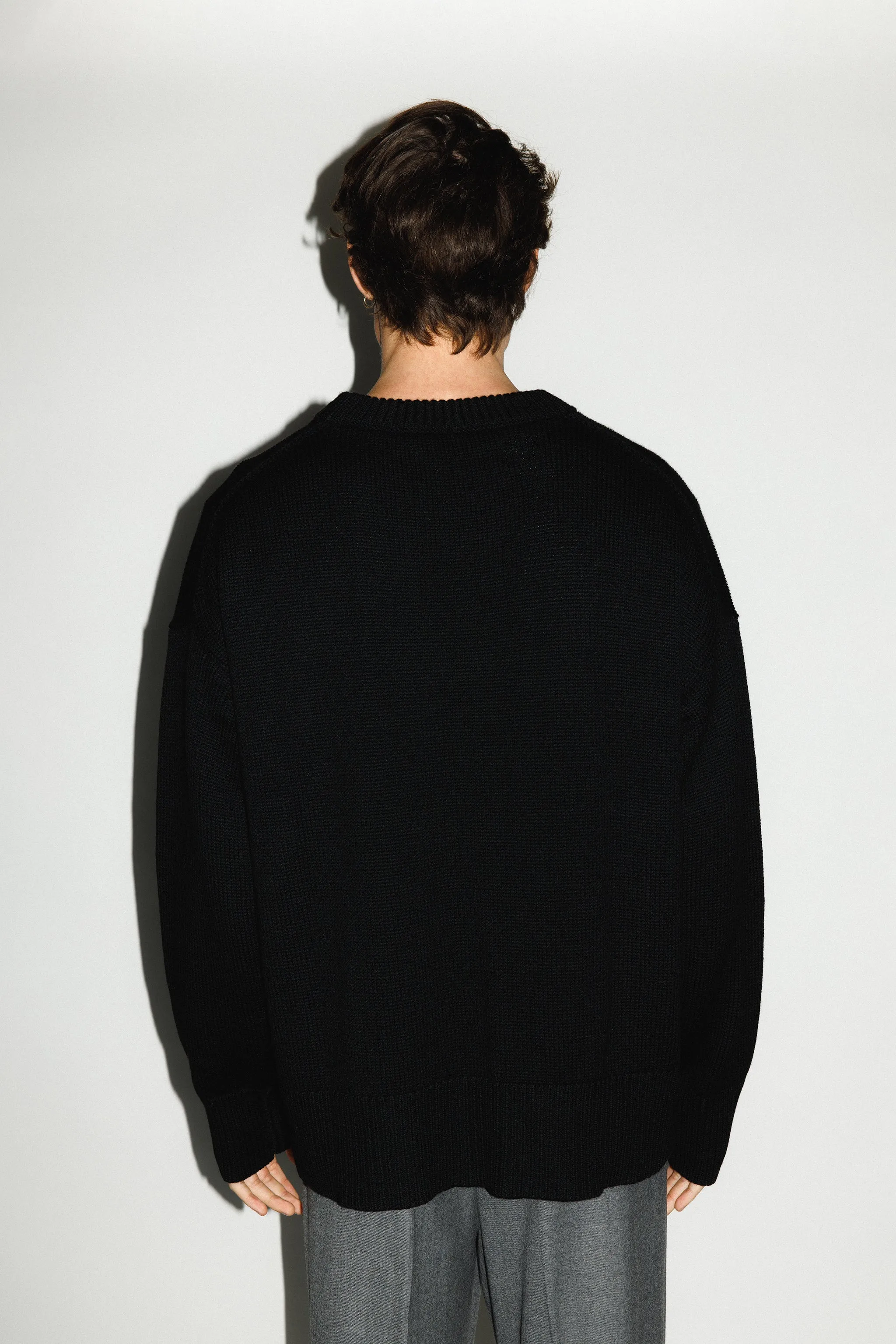 Palos Oversized Crew-Neck Sweater | Black sold by California Arts product image thumbnail 5