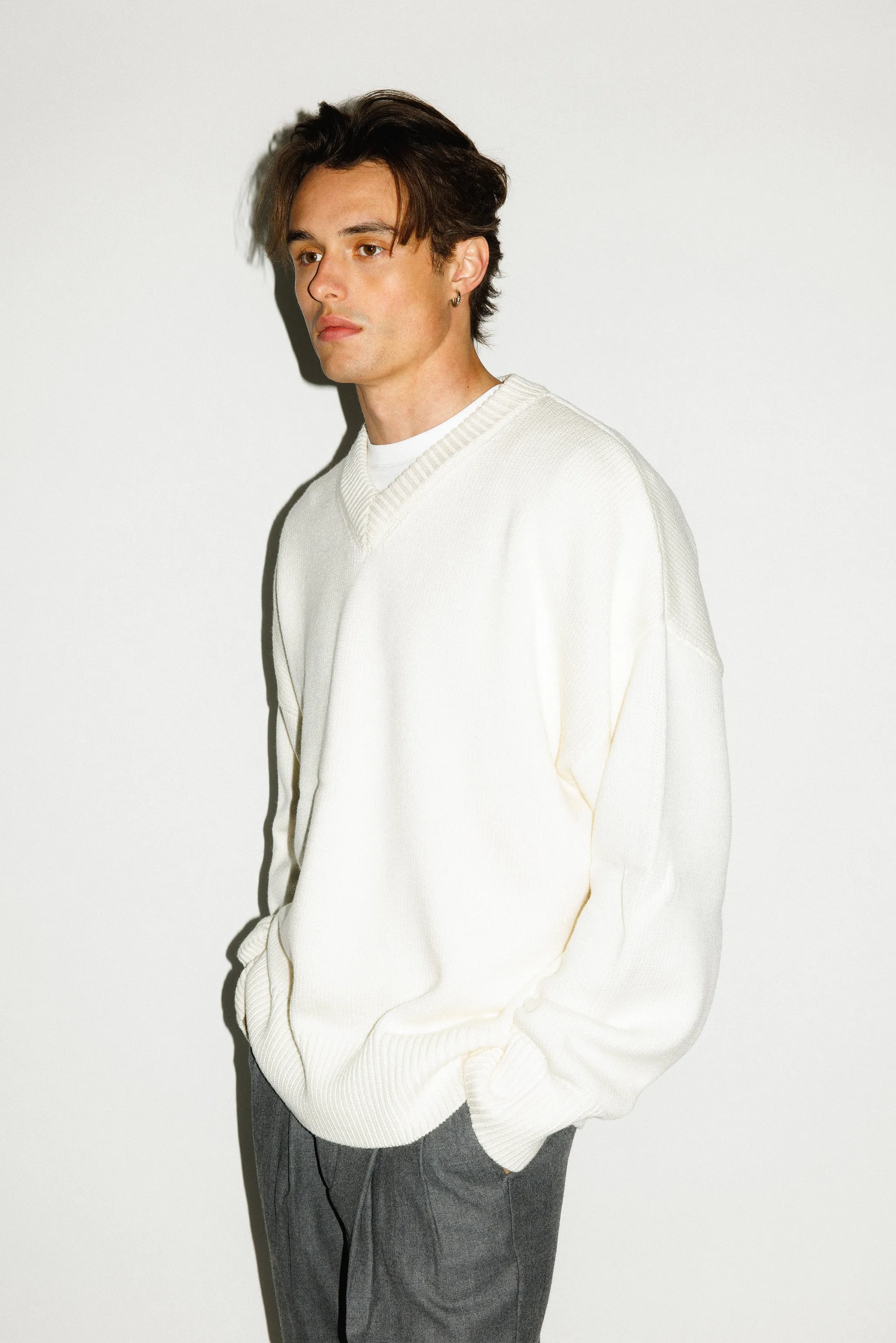 Verdes Oversized V-Neck Sweater | Ivory sold by California Arts product image thumbnail 3