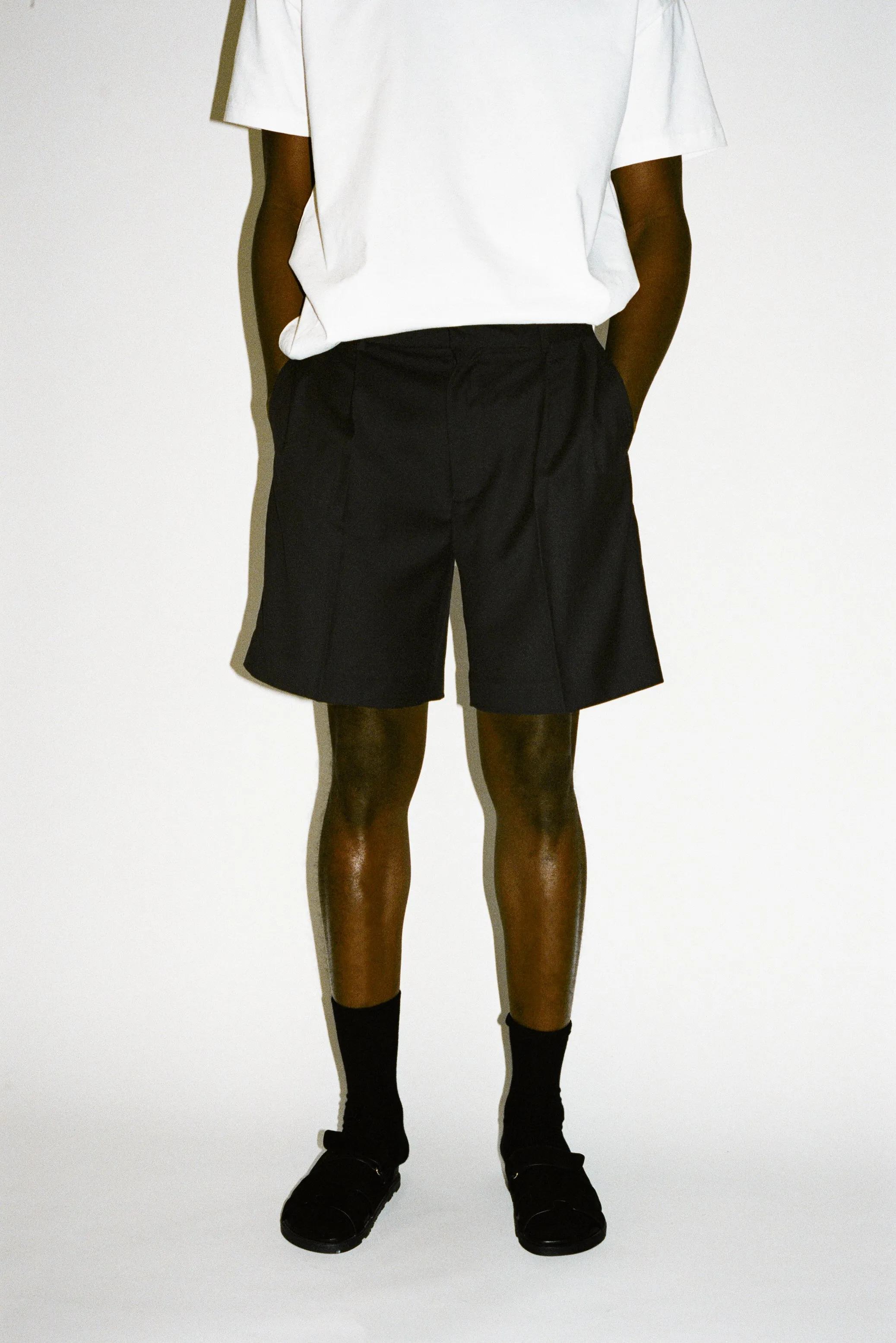Villa Wide-Leg Tailored Shorts sold by California Arts product image thumbnail 2