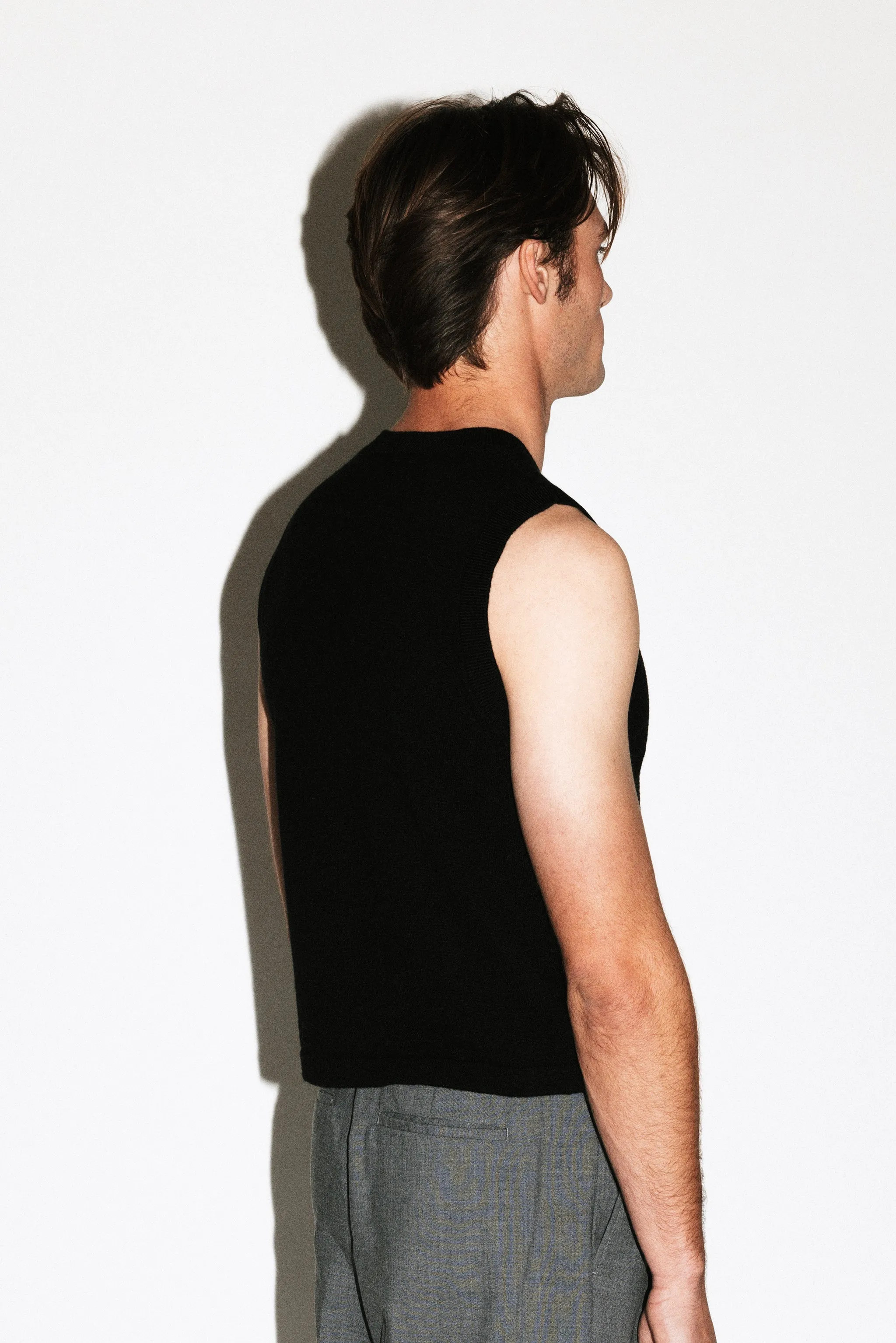 Berkeley Merino V-Neck Vest sold by California Arts product image thumbnail 3